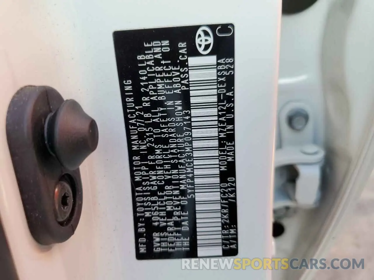 9 fotografías del automóvil dañado 5YFP4MCE3MP097143 TOYOTA COROLLA 2021