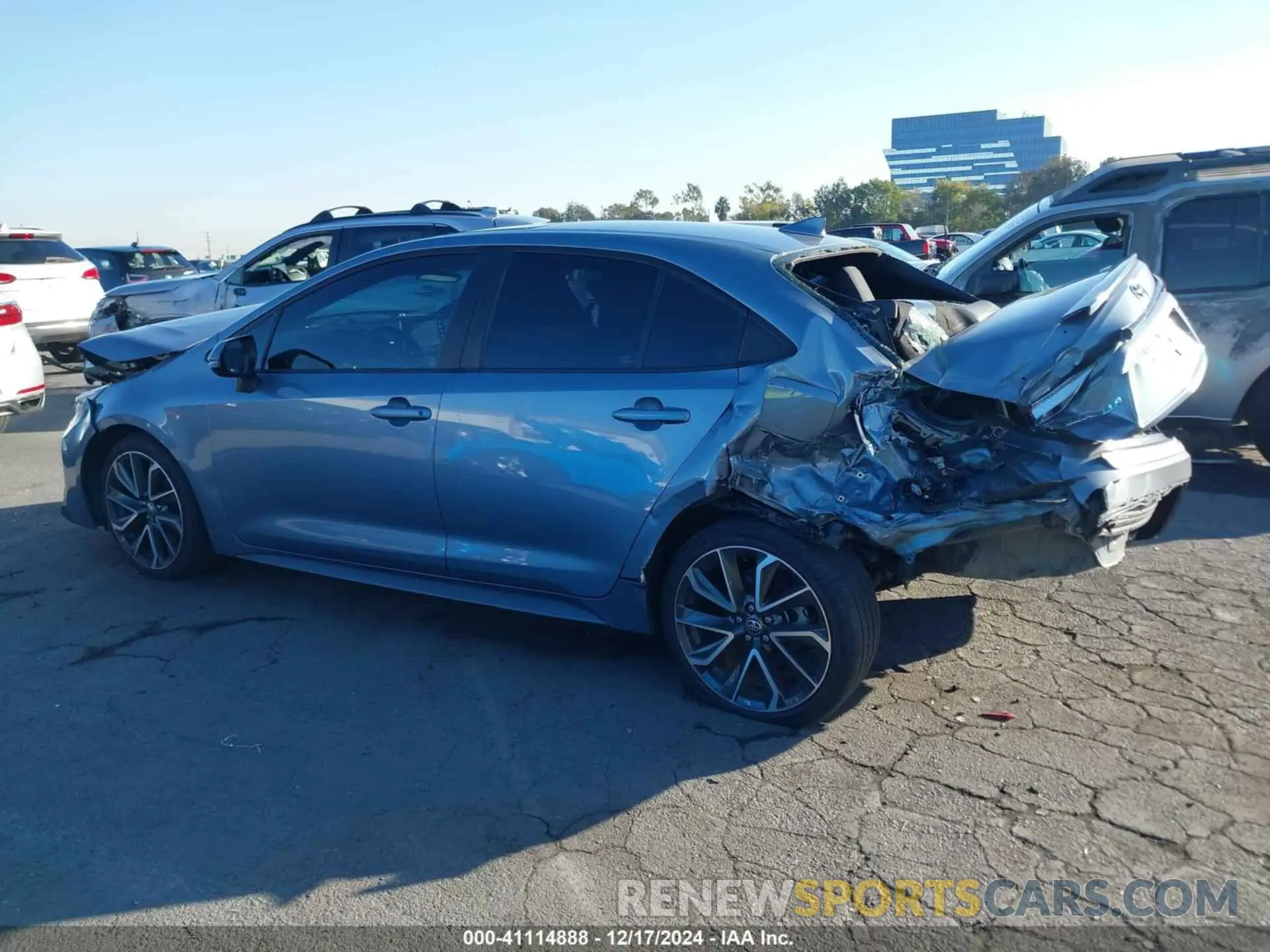 14 fotografías del automóvil dañado 5YFP4MCE5MP081932 TOYOTA COROLLA 2021