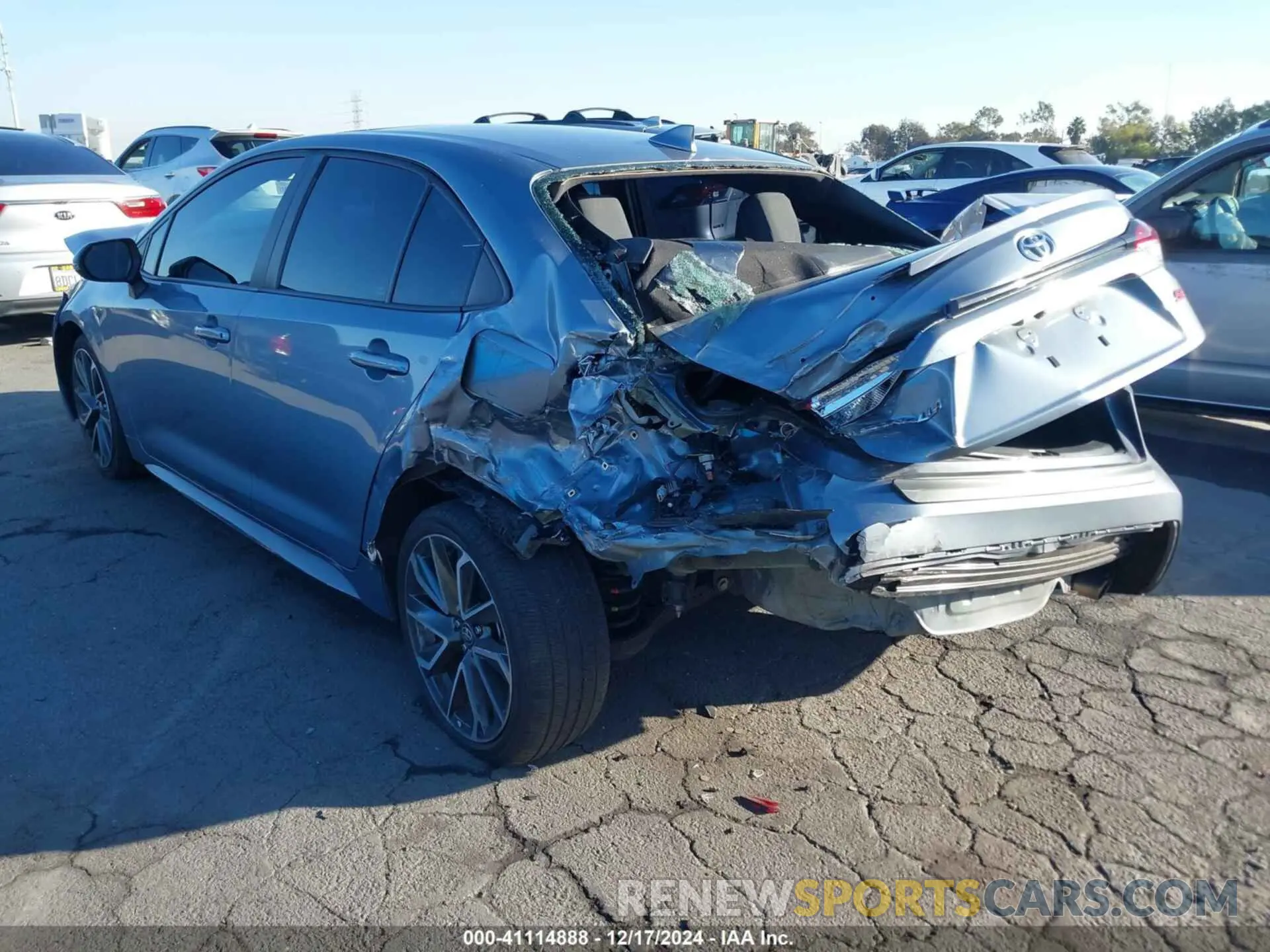 3 fotografías del automóvil dañado 5YFP4MCE5MP081932 TOYOTA COROLLA 2021