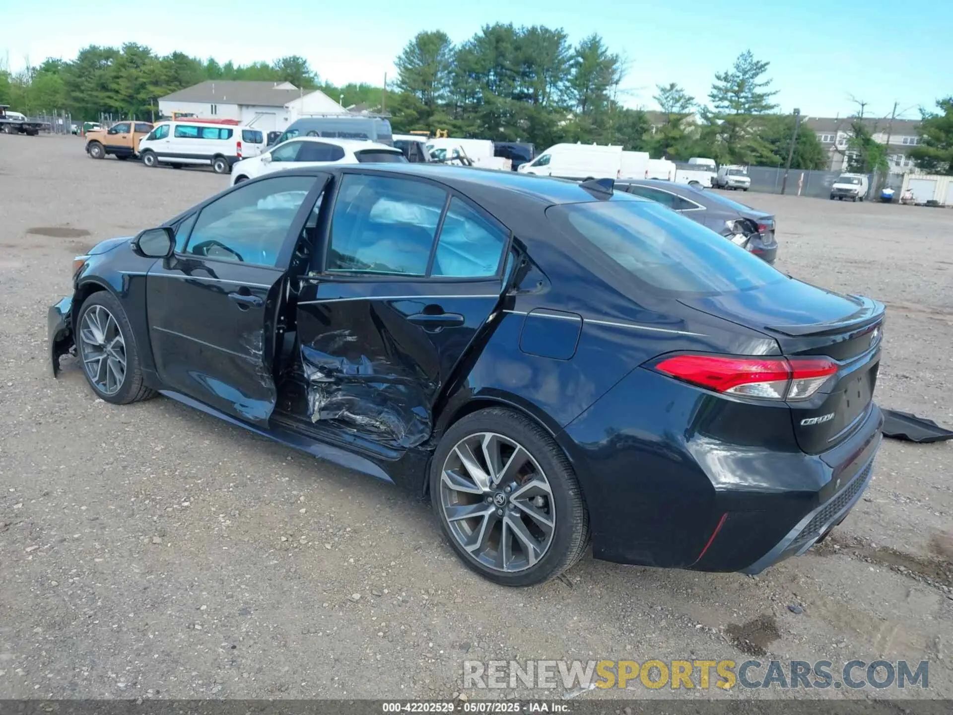 3 fotografías del automóvil dañado 5YFP4MCE6MP092552 TOYOTA COROLLA 2021