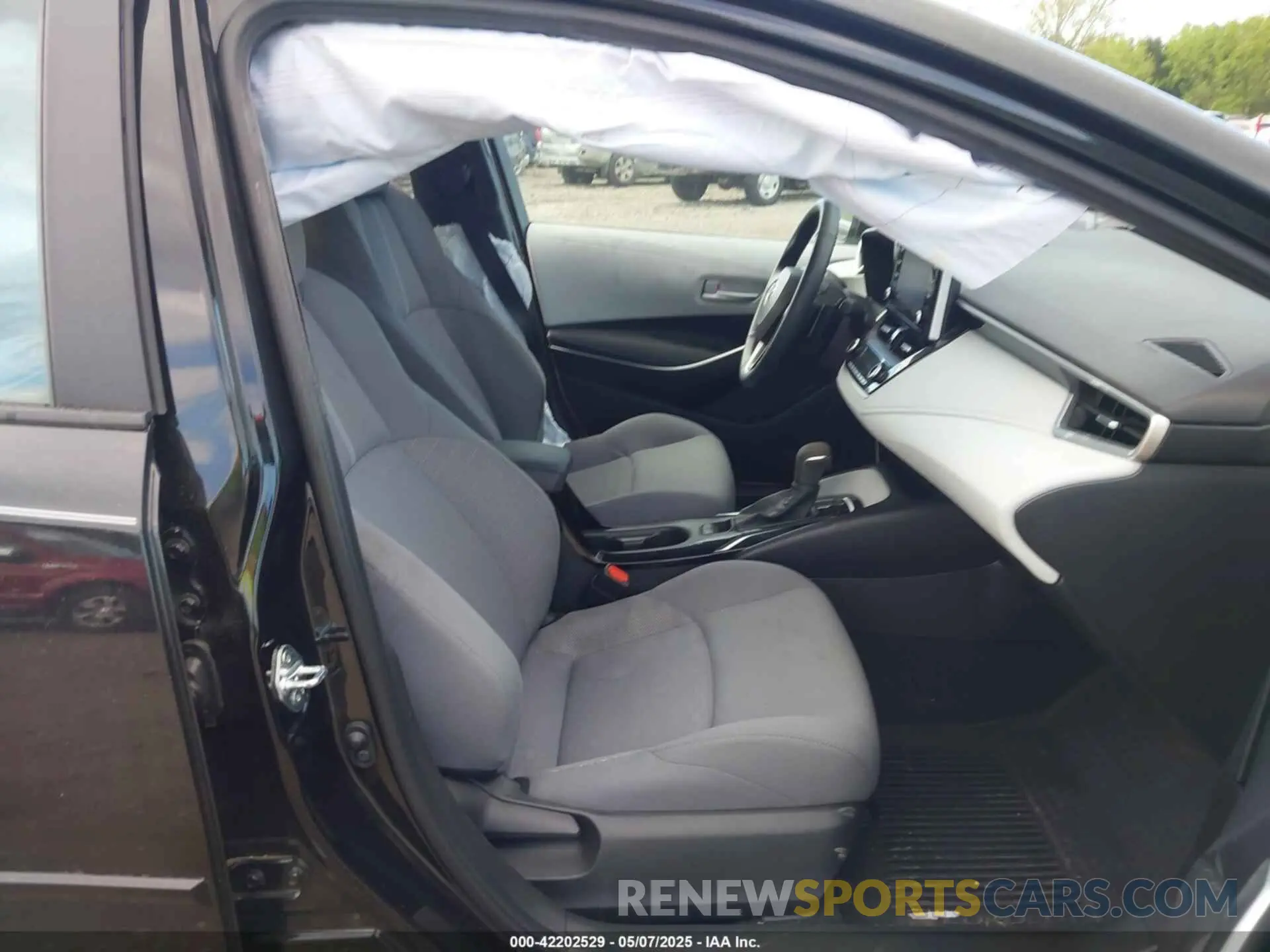 5 fotografías del automóvil dañado 5YFP4MCE6MP092552 TOYOTA COROLLA 2021