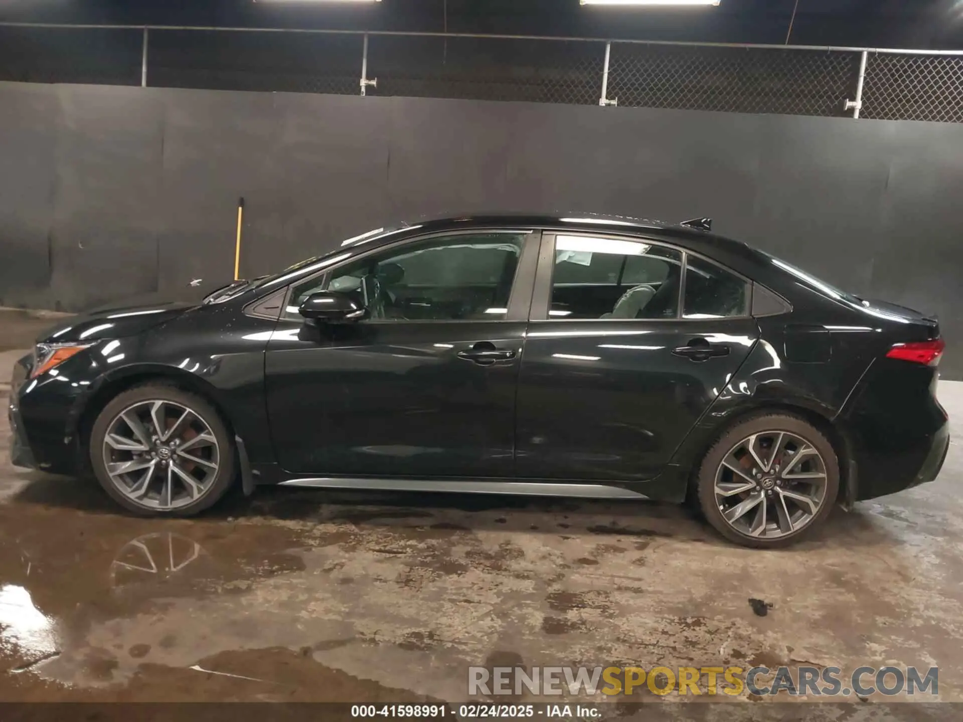13 fotografías del automóvil dañado 5YFS4MCE0MP082531 TOYOTA COROLLA 2021