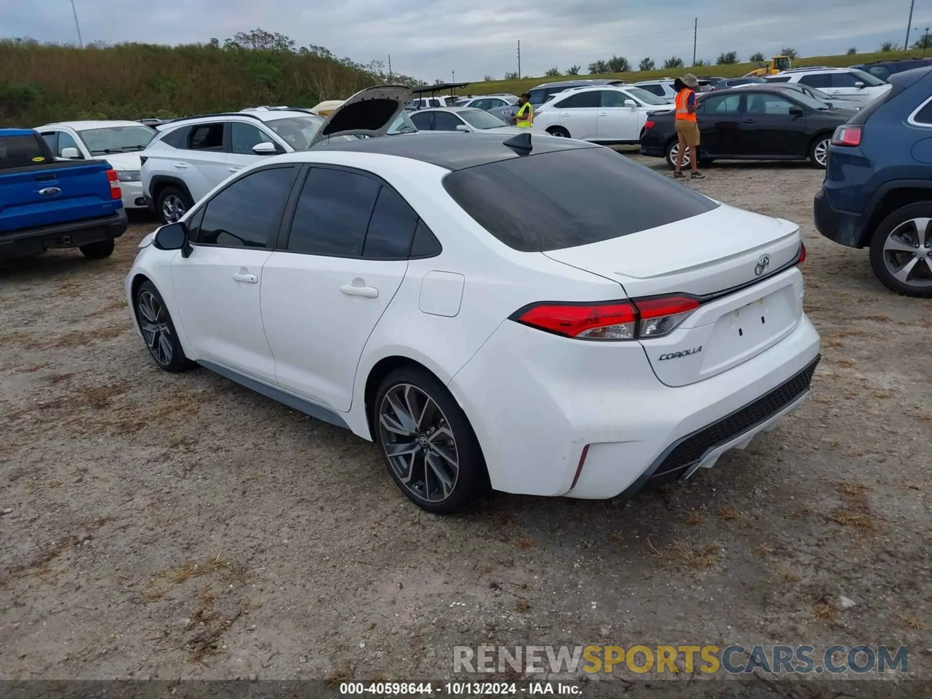 3 fotografías del automóvil dañado 5YFS4MCE0MP087292 TOYOTA COROLLA 2021
