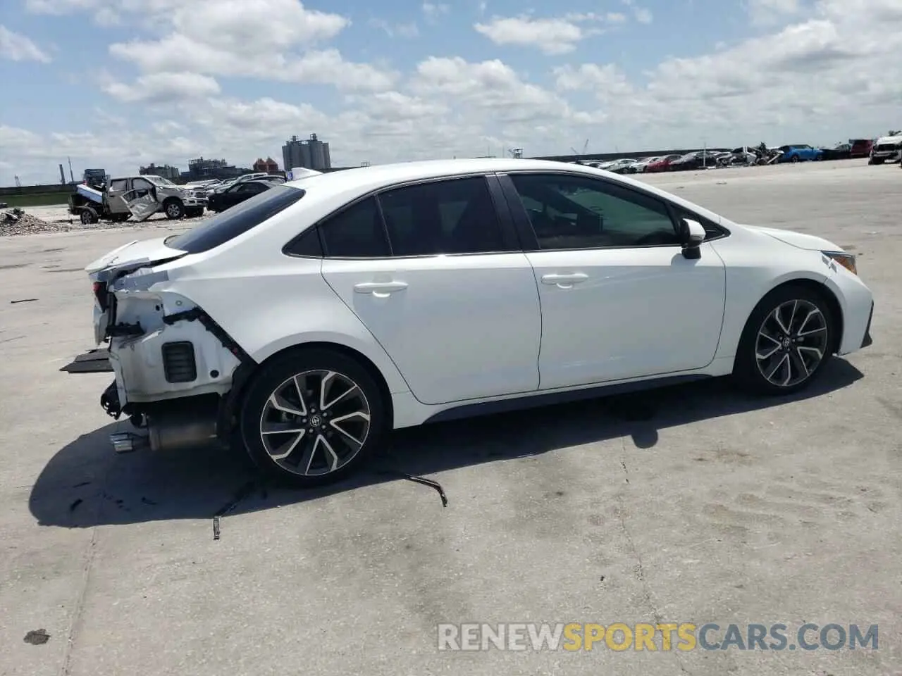 3 fotografías del automóvil dañado 5YFS4MCE1MP062563 TOYOTA COROLLA 2021