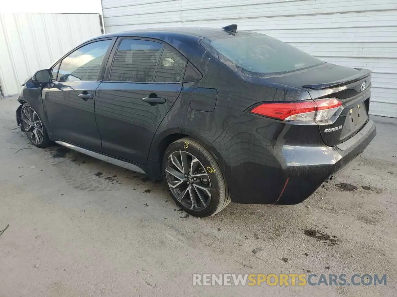 2 fotografías del automóvil dañado 5YFS4MCE1MP064734 TOYOTA COROLLA 2021