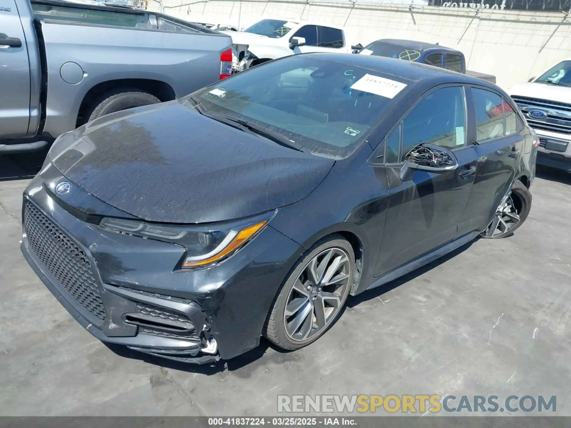 2 fotografías del automóvil dañado 5YFS4MCE1MP069917 TOYOTA COROLLA 2021
