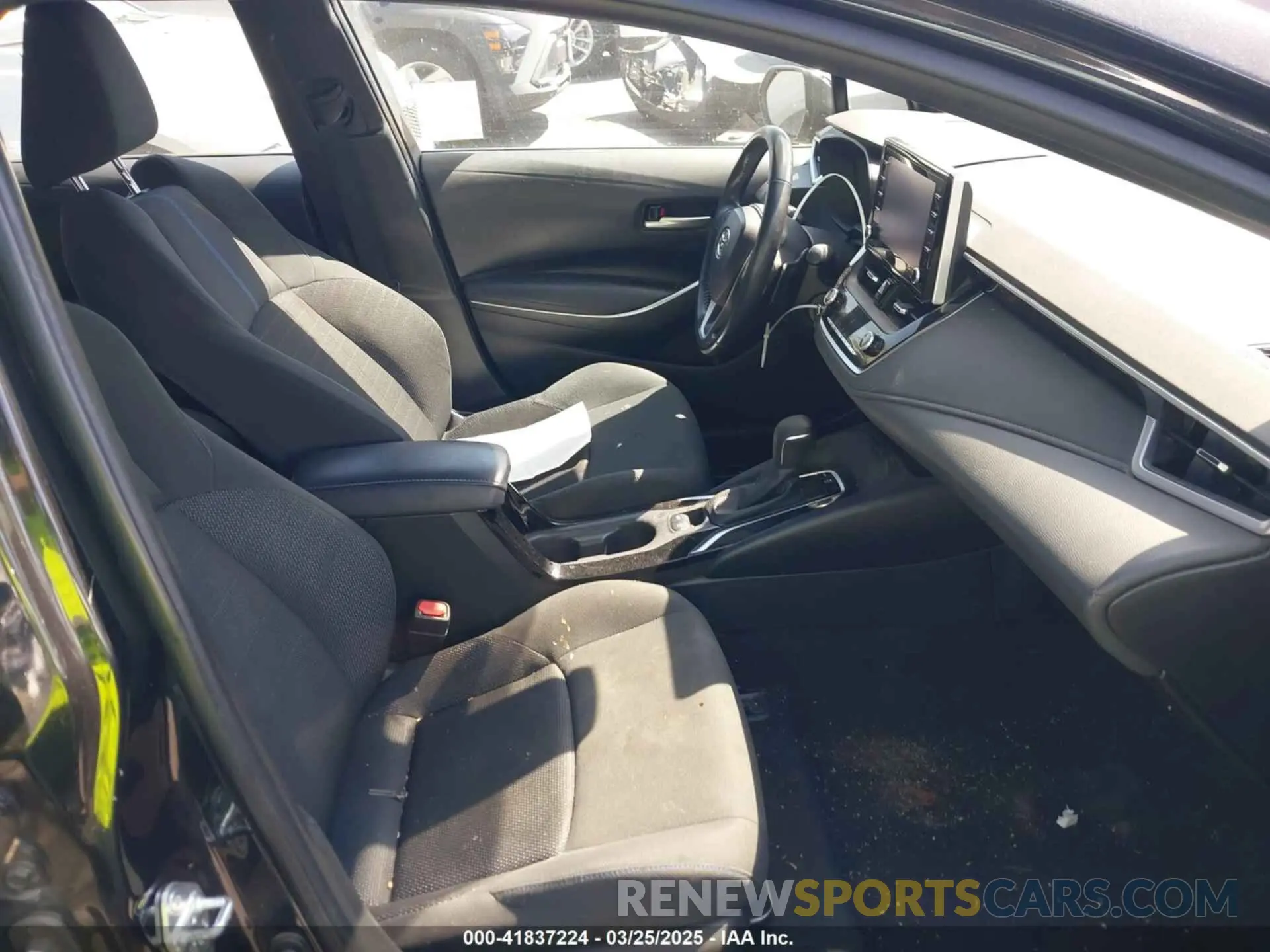 5 fotografías del automóvil dañado 5YFS4MCE1MP069917 TOYOTA COROLLA 2021