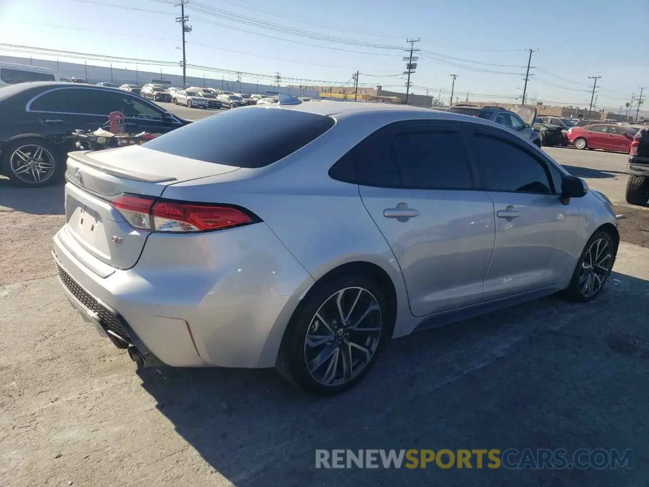 3 fotografías del automóvil dañado 5YFS4MCE1MP070033 TOYOTA COROLLA 2021