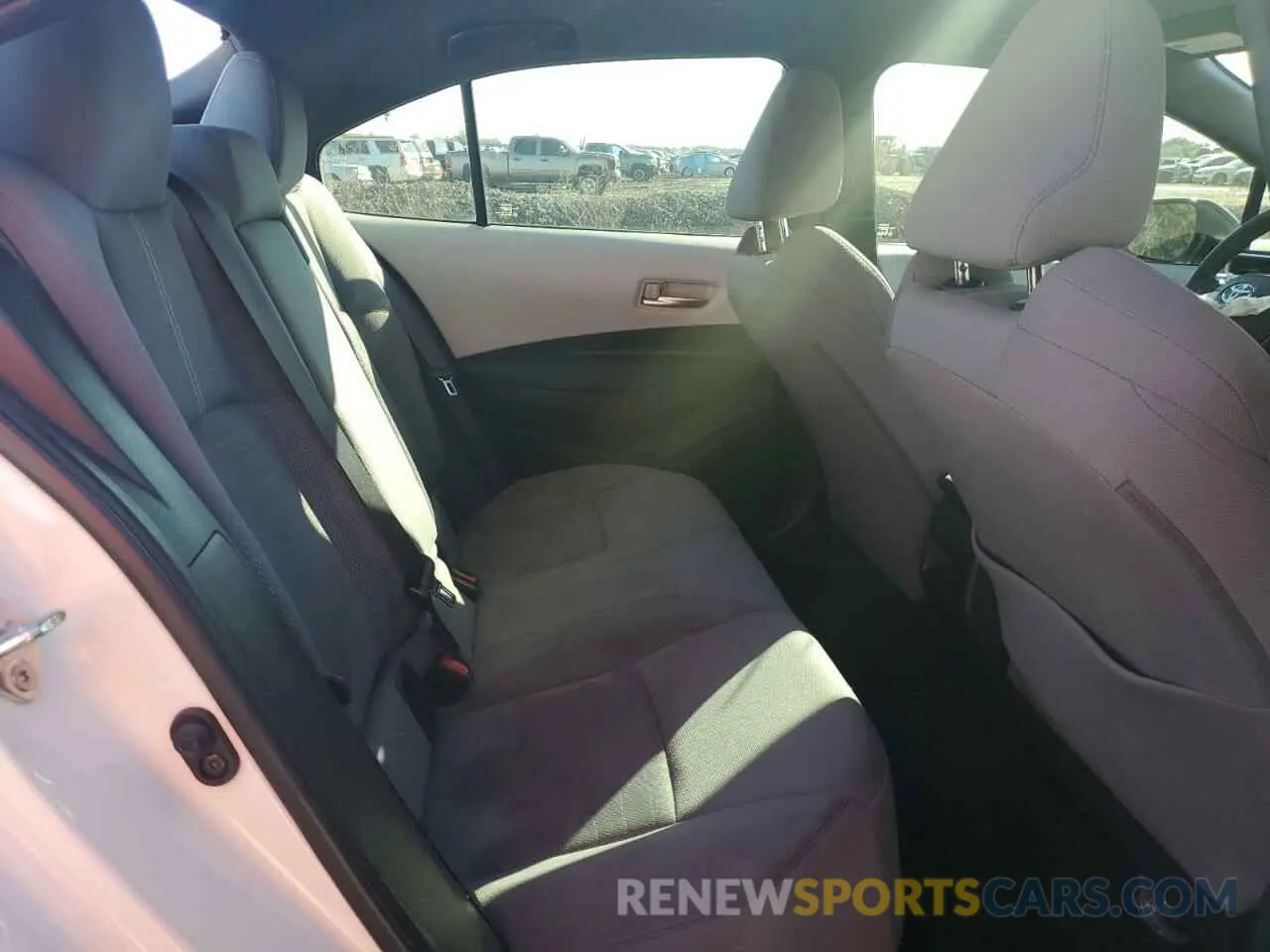 10 fotografías del automóvil dañado 5YFS4MCE1MP090931 TOYOTA COROLLA 2021