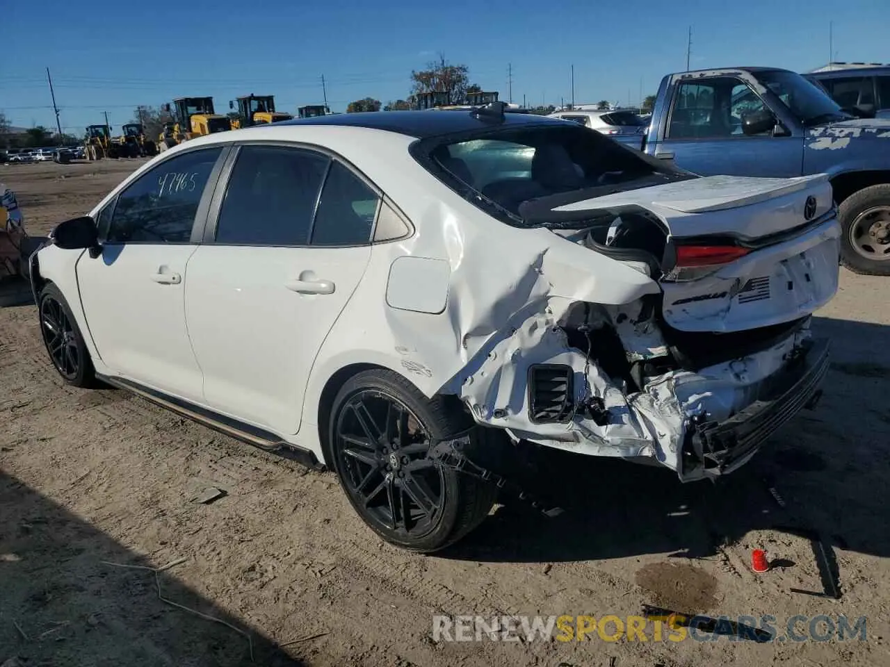 2 fotografías del automóvil dañado 5YFS4MCE1MP090931 TOYOTA COROLLA 2021