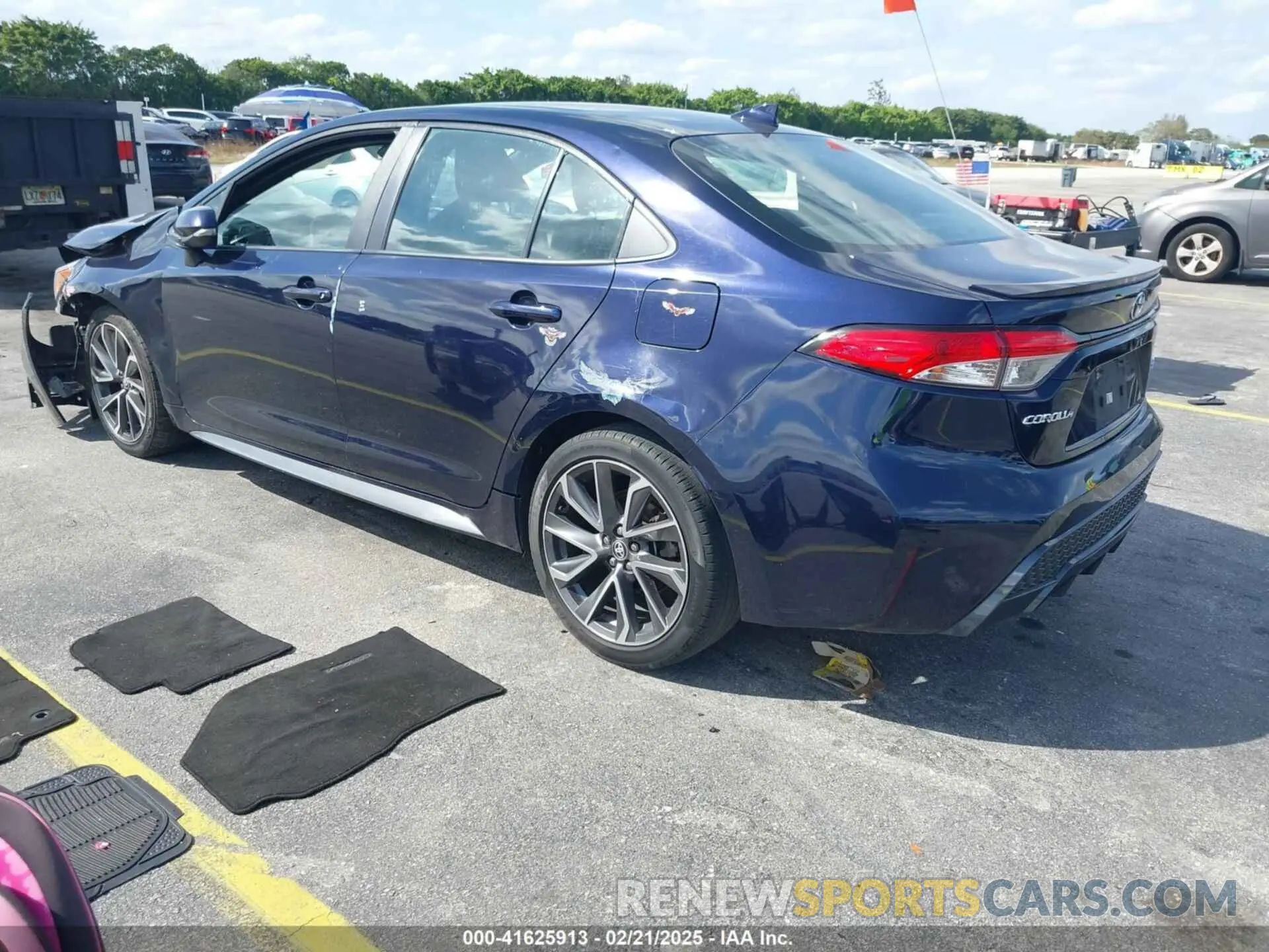 3 fotografías del automóvil dañado 5YFS4MCE2MP062667 TOYOTA COROLLA 2021