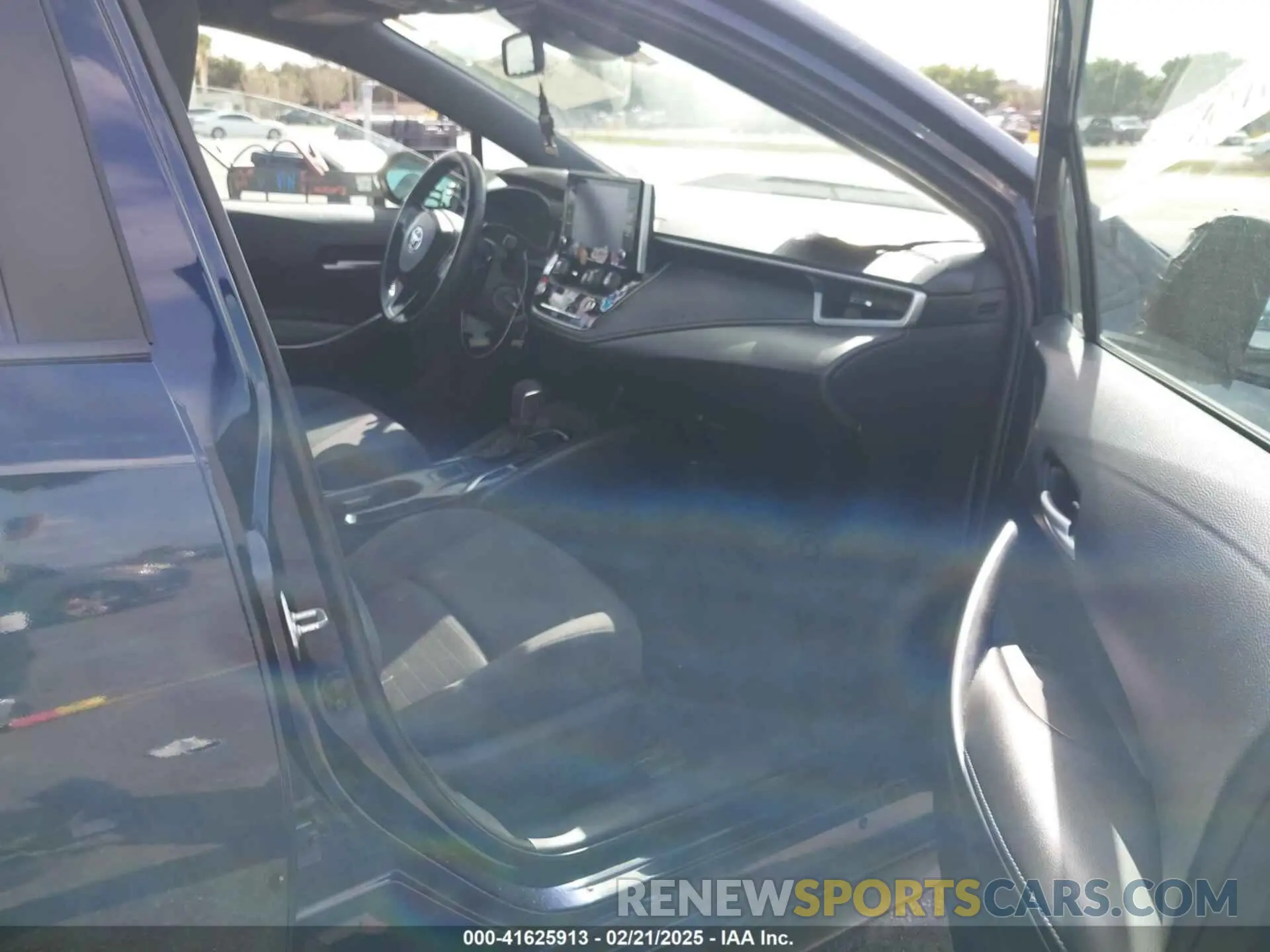 5 fotografías del automóvil dañado 5YFS4MCE2MP062667 TOYOTA COROLLA 2021