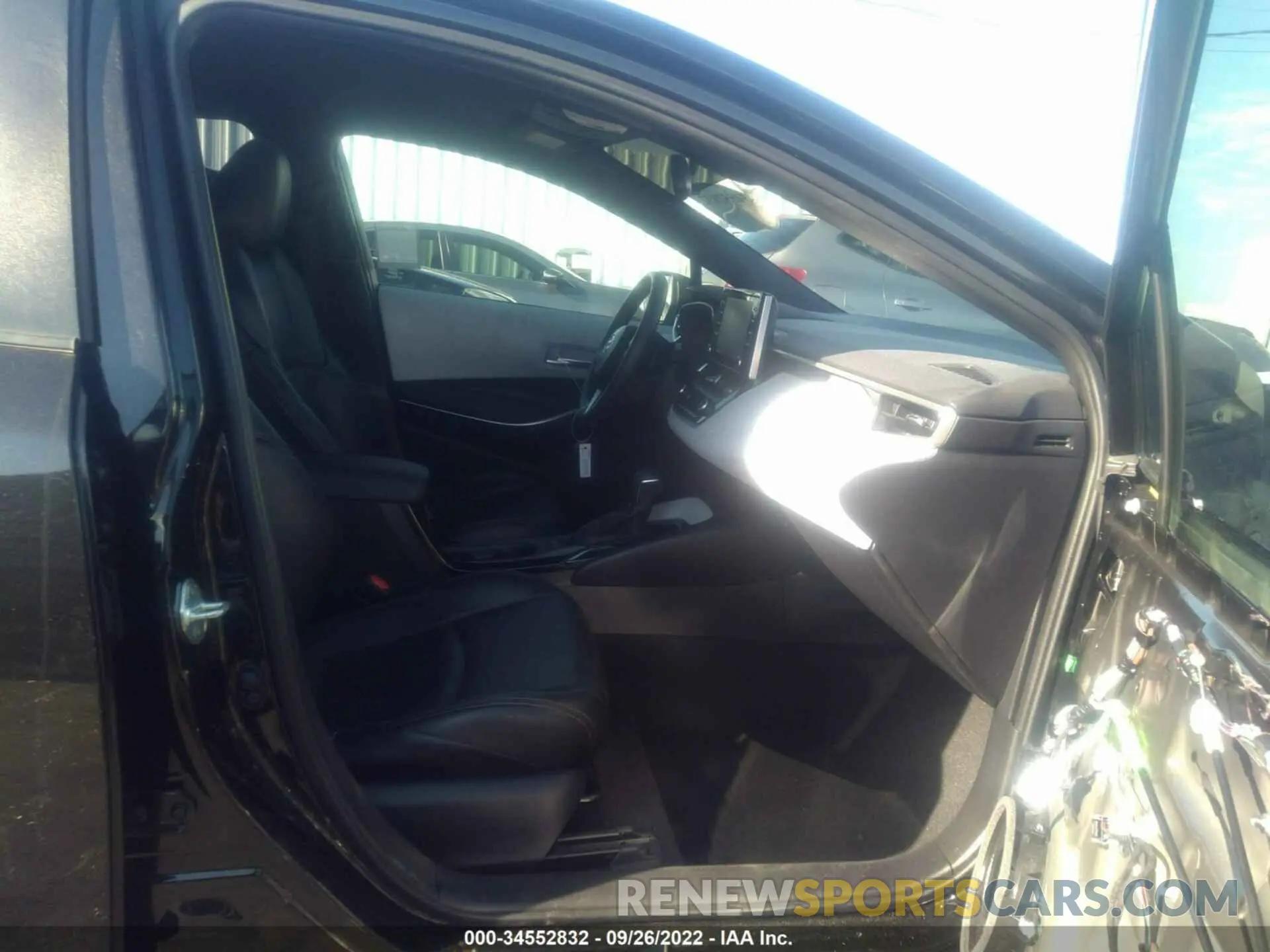 5 fotografías del automóvil dañado 5YFS4MCE2MP067612 TOYOTA COROLLA 2021