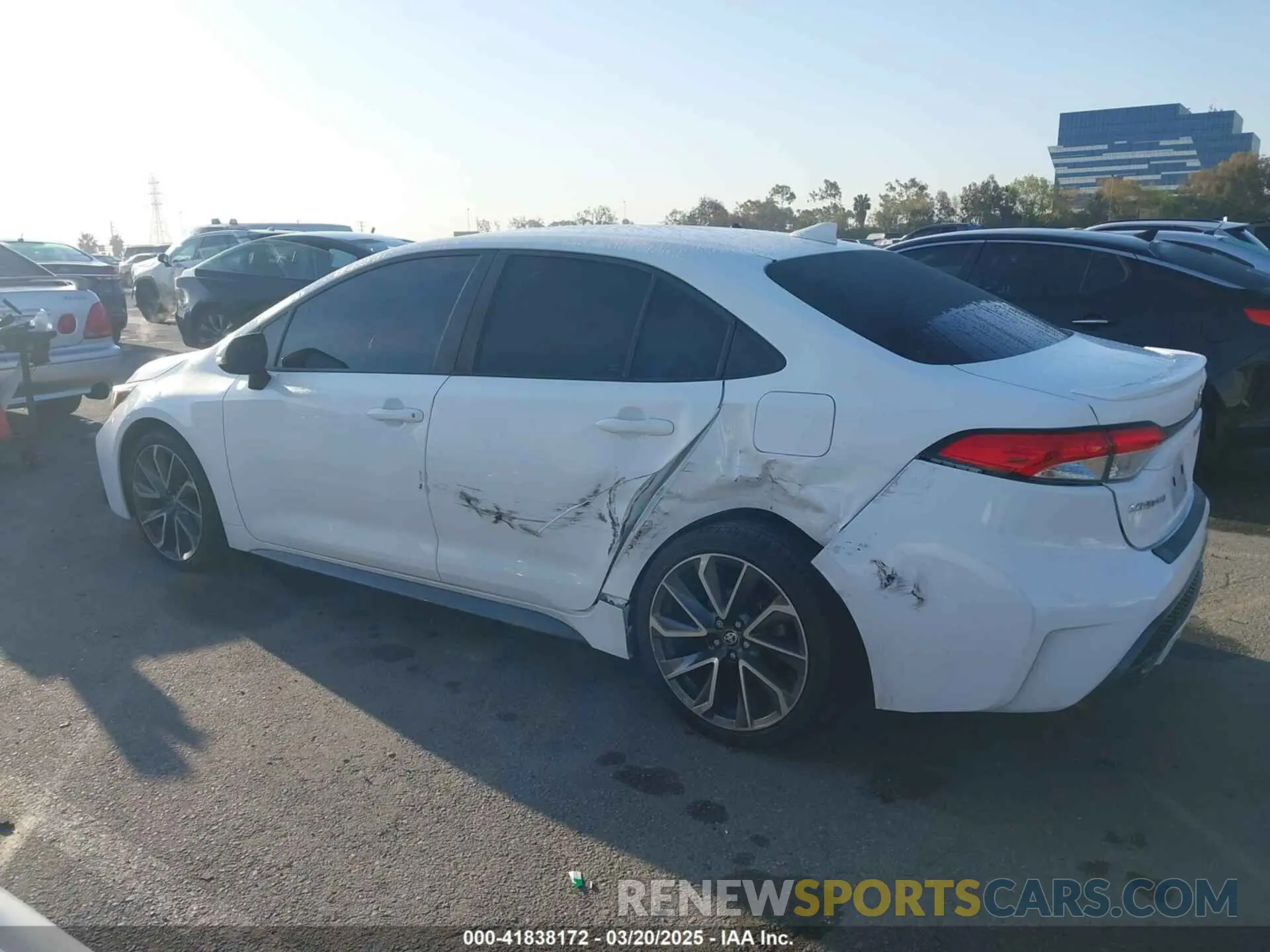 14 fotografías del automóvil dañado 5YFS4MCE2MP068307 TOYOTA COROLLA 2021