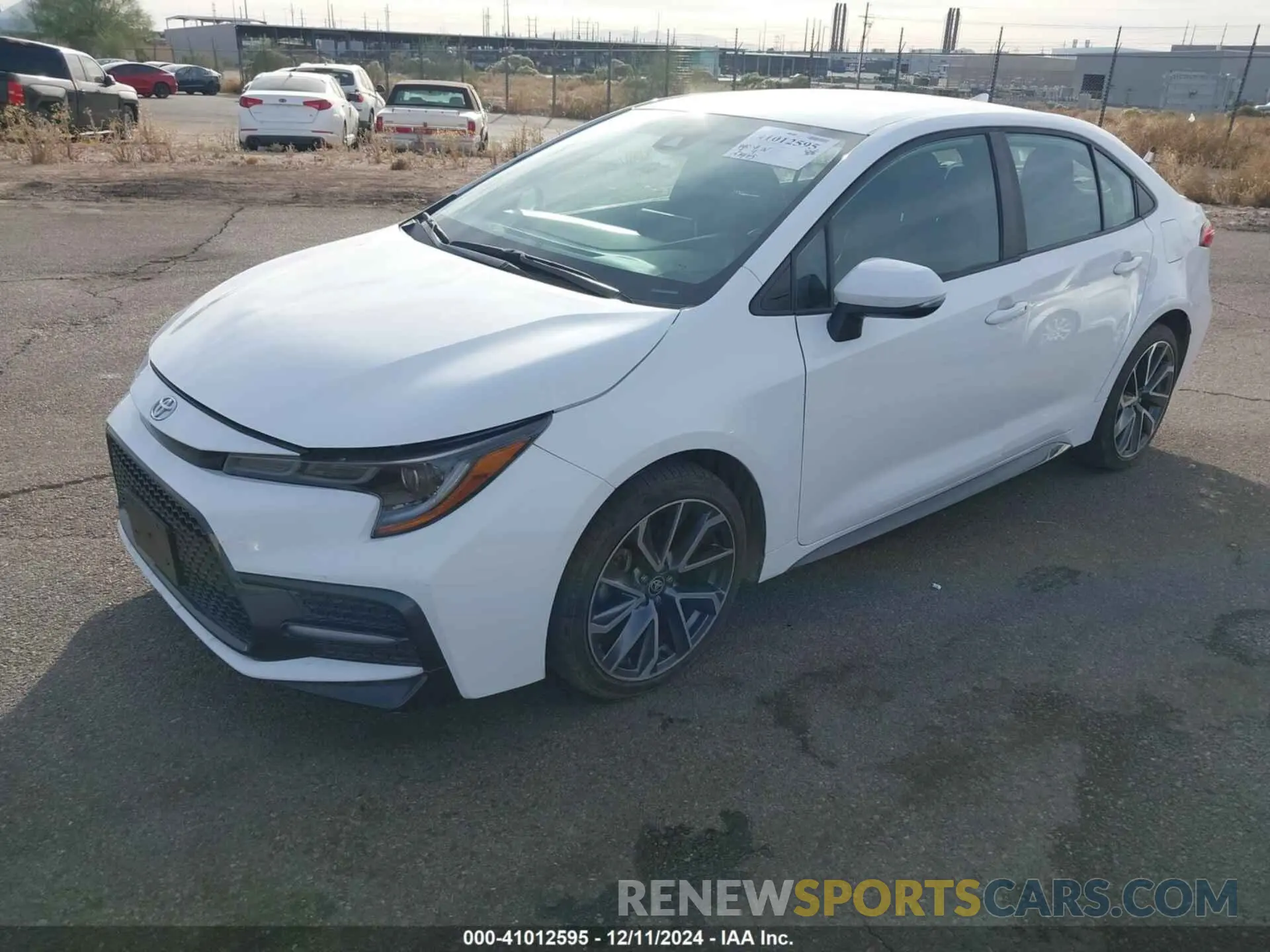 2 fotografías del automóvil dañado 5YFS4MCE2MP075015 TOYOTA COROLLA 2021