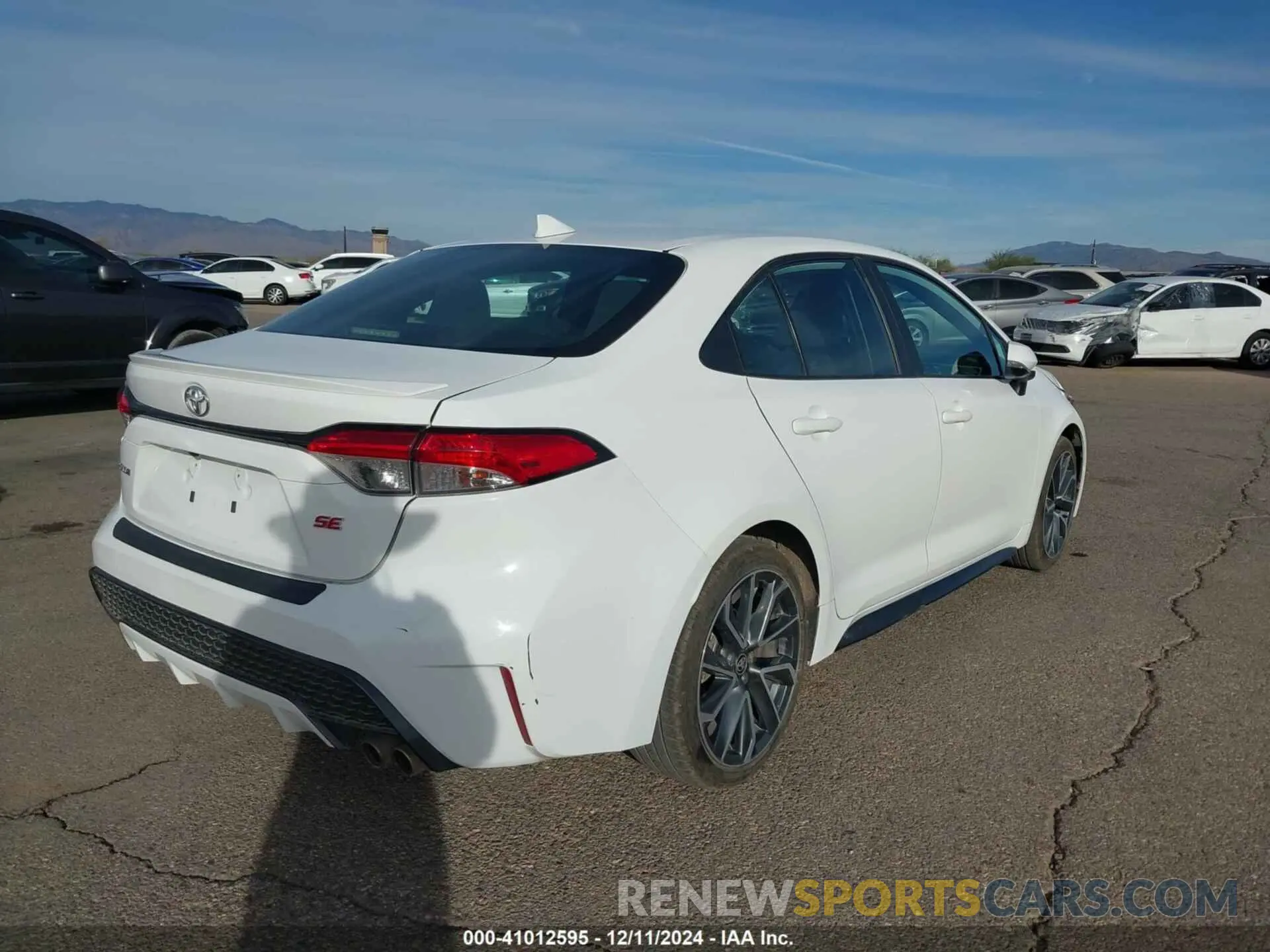 4 fotografías del automóvil dañado 5YFS4MCE2MP075015 TOYOTA COROLLA 2021