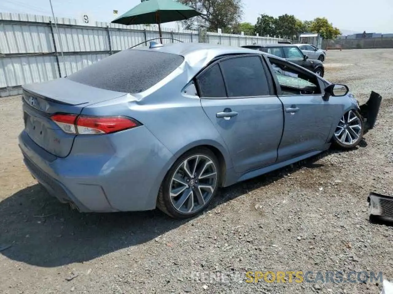 3 fotografías del automóvil dañado 5YFS4MCE3MP060779 TOYOTA COROLLA 2021