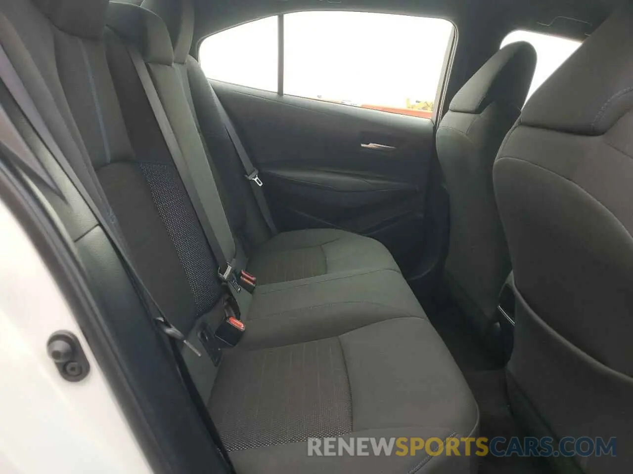 10 fotografías del automóvil dañado 5YFS4MCE3MP072639 TOYOTA COROLLA 2021