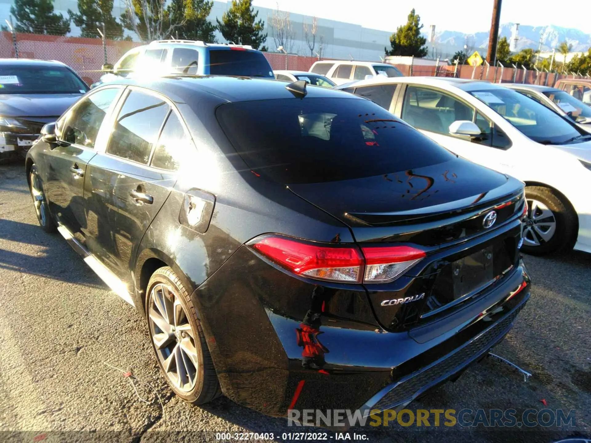 3 fotografías del automóvil dañado 5YFS4MCE3MP076576 TOYOTA COROLLA 2021
