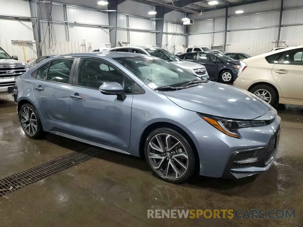 4 fotografías del automóvil dañado 5YFS4MCE4MP061200 TOYOTA COROLLA 2021