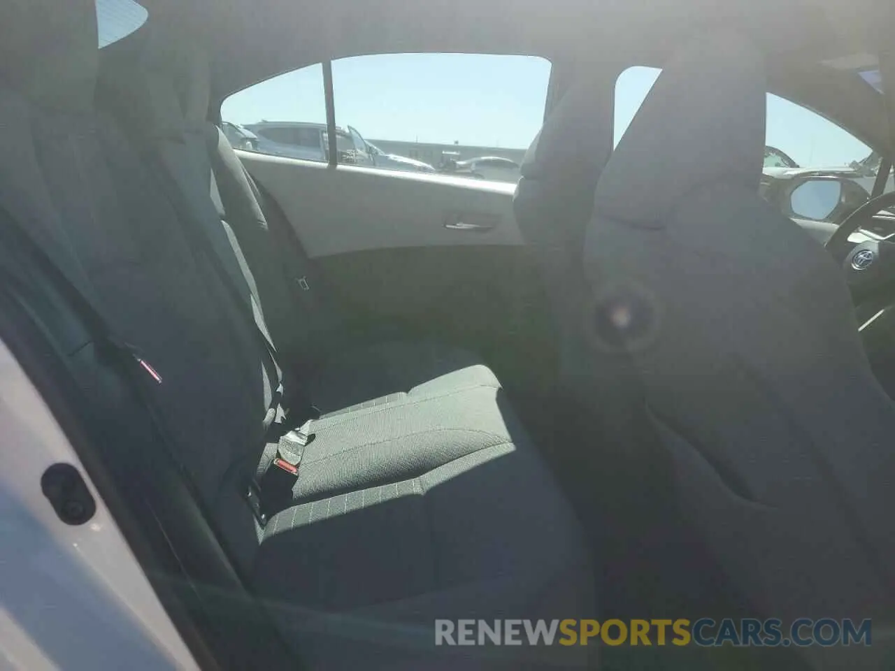 10 fotografías del automóvil dañado 5YFS4MCE4MP082760 TOYOTA COROLLA 2021
