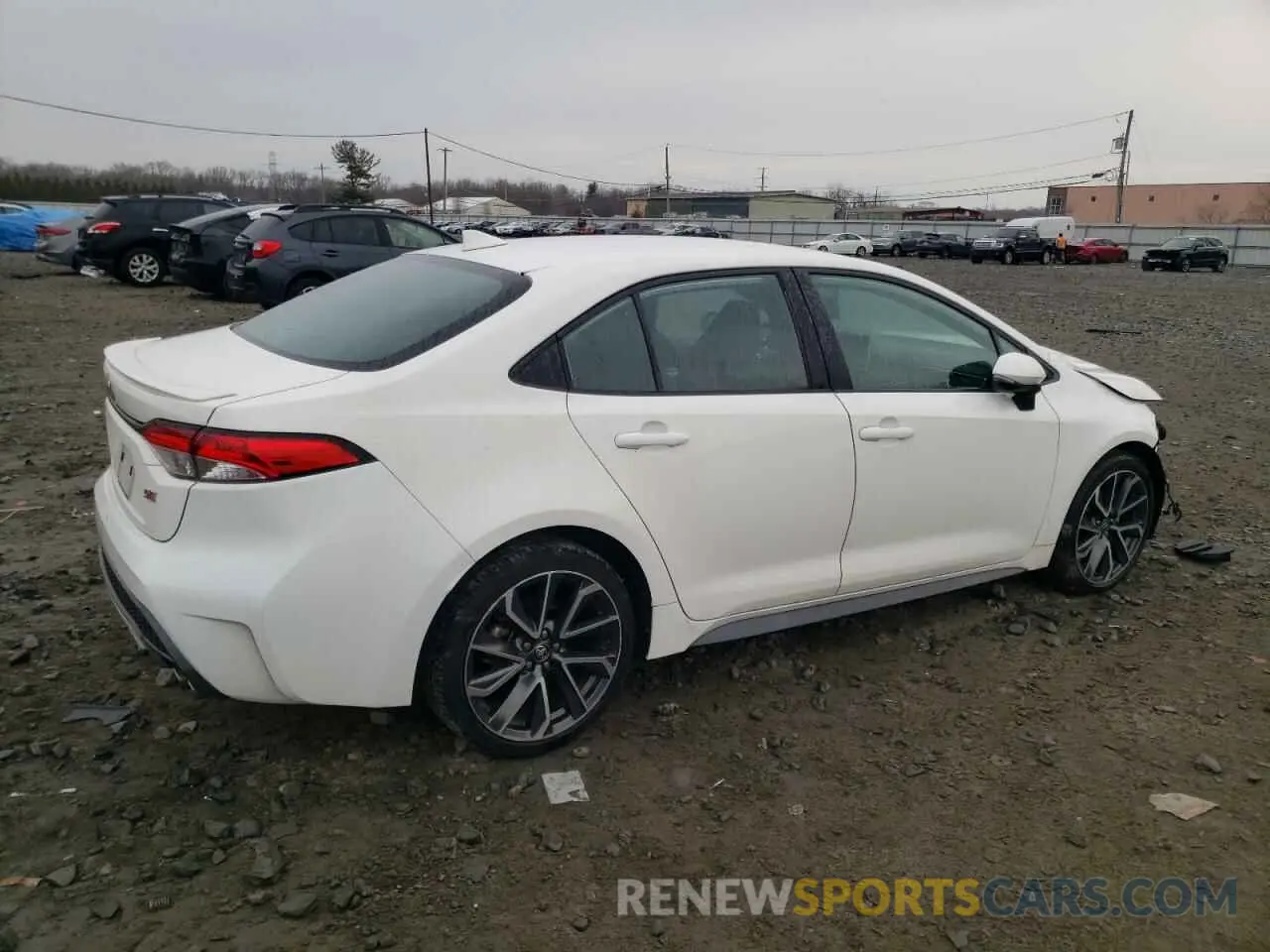 3 fotografías del automóvil dañado 5YFS4MCE5MP082184 TOYOTA COROLLA 2021