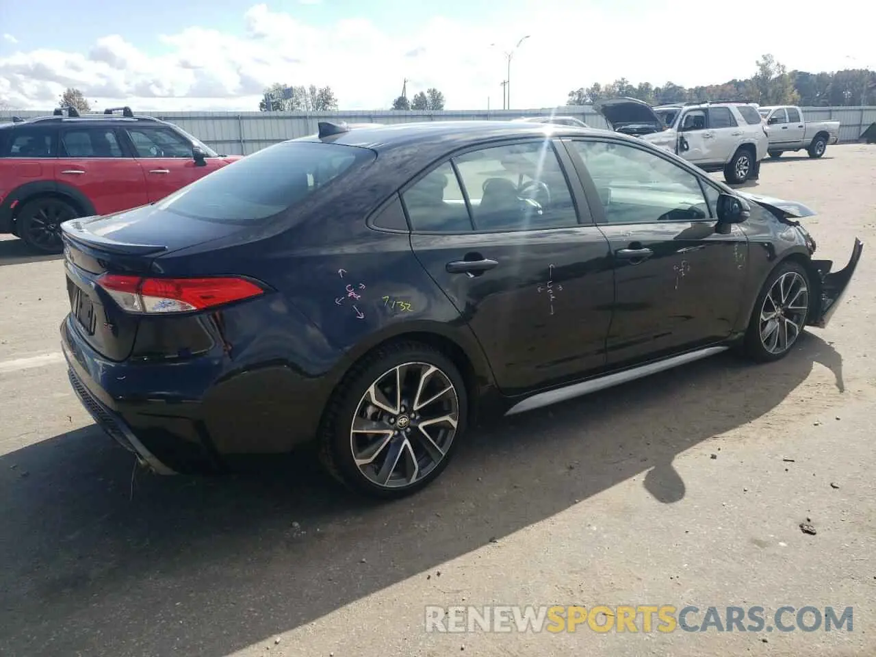 3 fotografías del automóvil dañado 5YFS4MCE6MP058007 TOYOTA COROLLA 2021