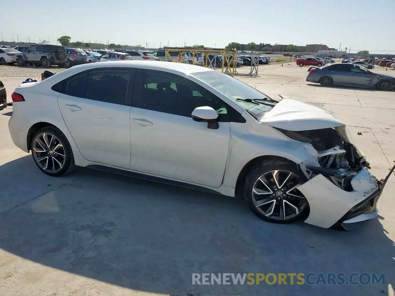 4 fotografías del automóvil dañado 5YFS4MCE6MP064681 TOYOTA COROLLA 2021