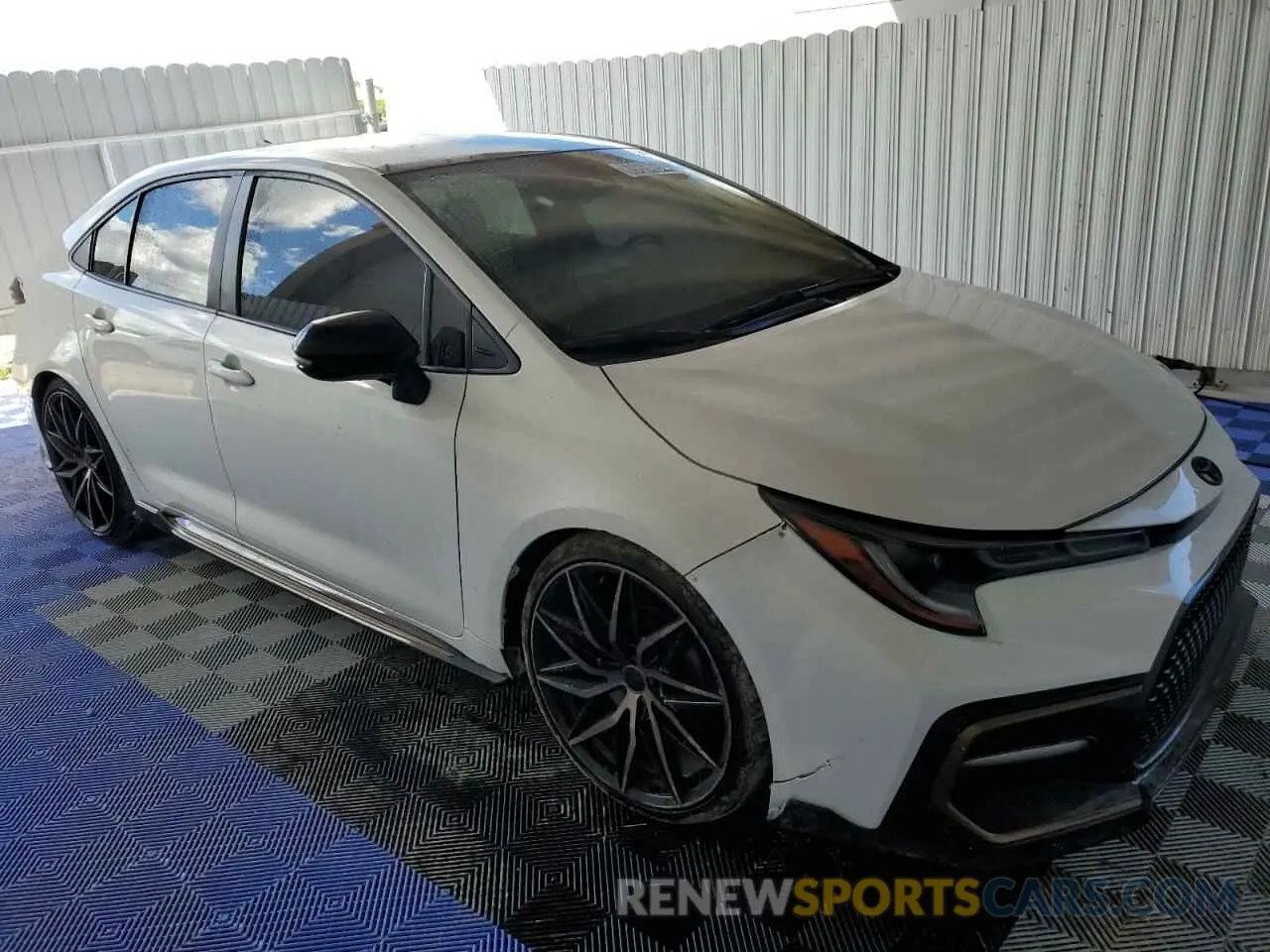 4 fotografías del automóvil dañado 5YFS4MCE6MP071209 TOYOTA COROLLA 2021