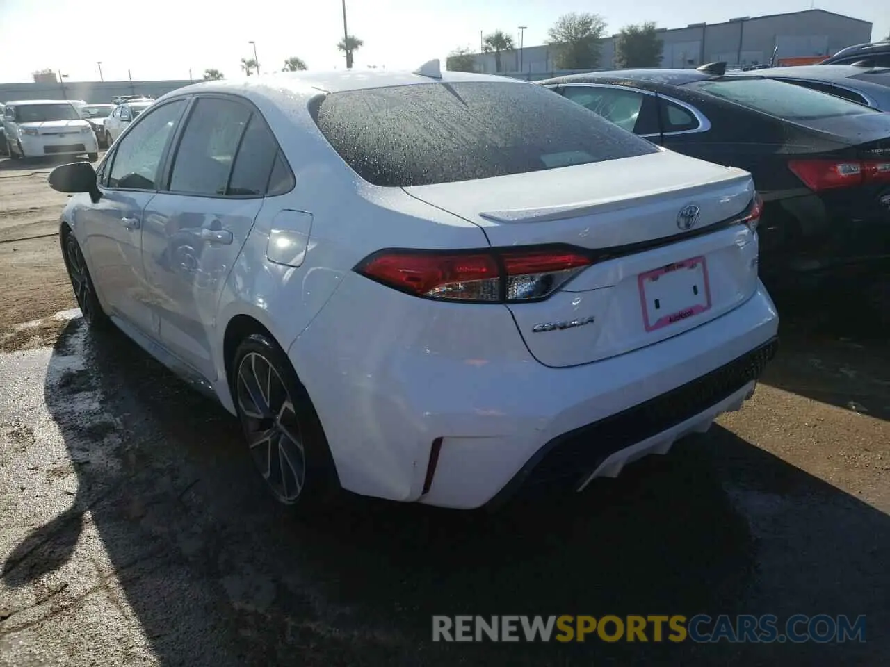3 fotografías del automóvil dañado 5YFS4MCE6MP071887 TOYOTA COROLLA 2021