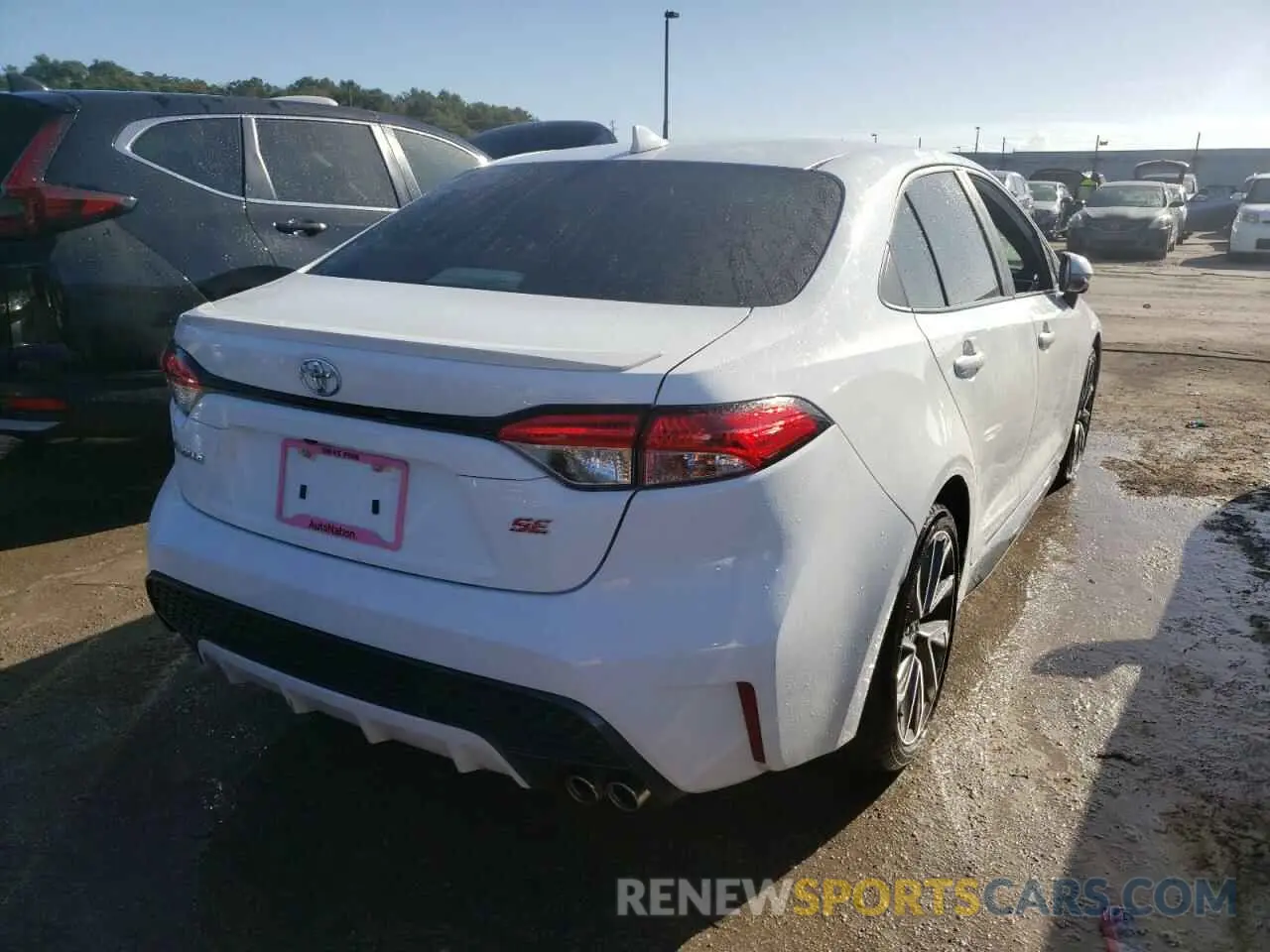 4 fotografías del automóvil dañado 5YFS4MCE6MP071887 TOYOTA COROLLA 2021