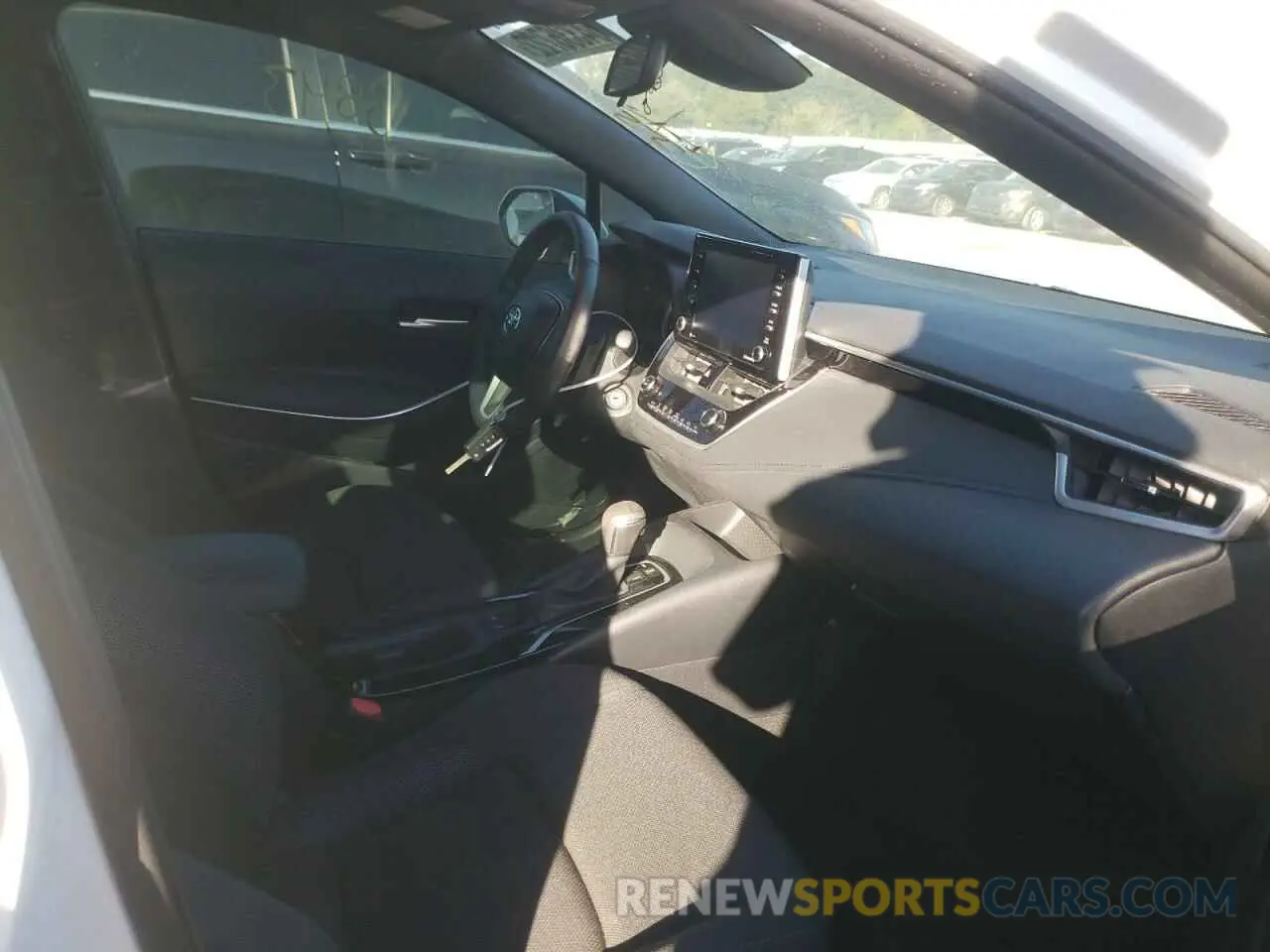 5 fotografías del automóvil dañado 5YFS4MCE6MP071887 TOYOTA COROLLA 2021
