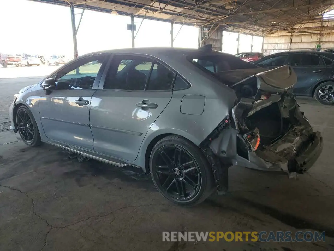 2 fotografías del automóvil dañado 5YFS4MCE6MP085921 TOYOTA COROLLA 2021