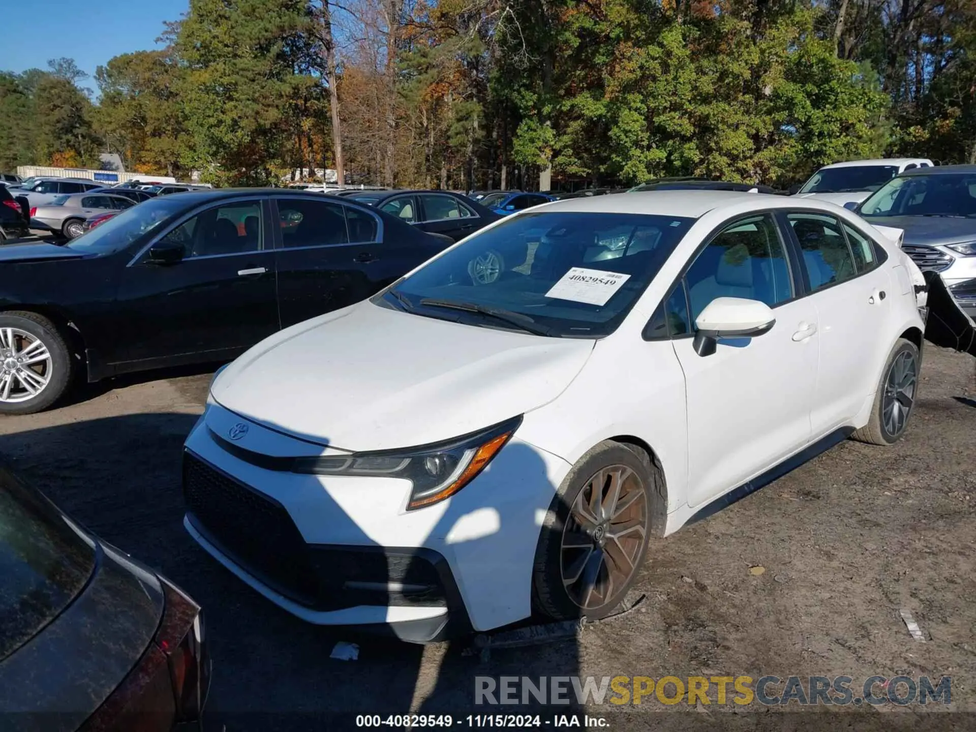 2 fotografías del automóvil dañado 5YFS4MCE7MP061482 TOYOTA COROLLA 2021