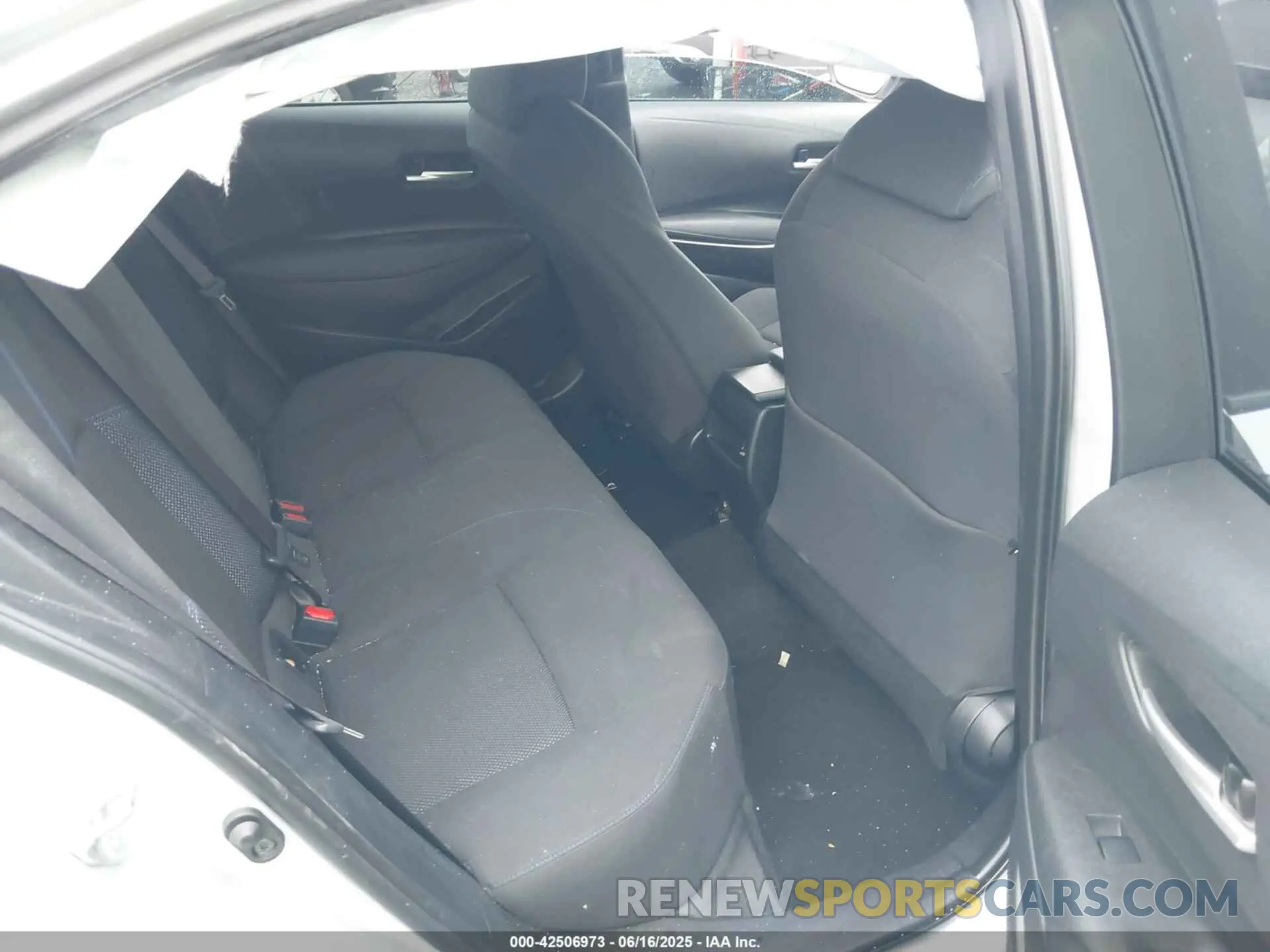 8 fotografías del automóvil dañado 5YFS4MCE7MP064561 TOYOTA COROLLA 2021
