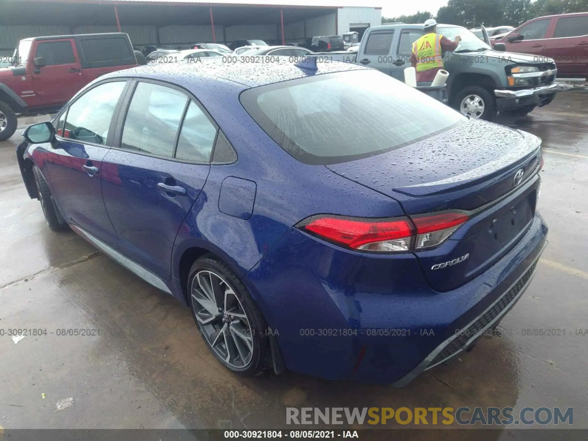 3 fotografías del automóvil dañado 5YFS4MCE7MP087466 TOYOTA COROLLA 2021