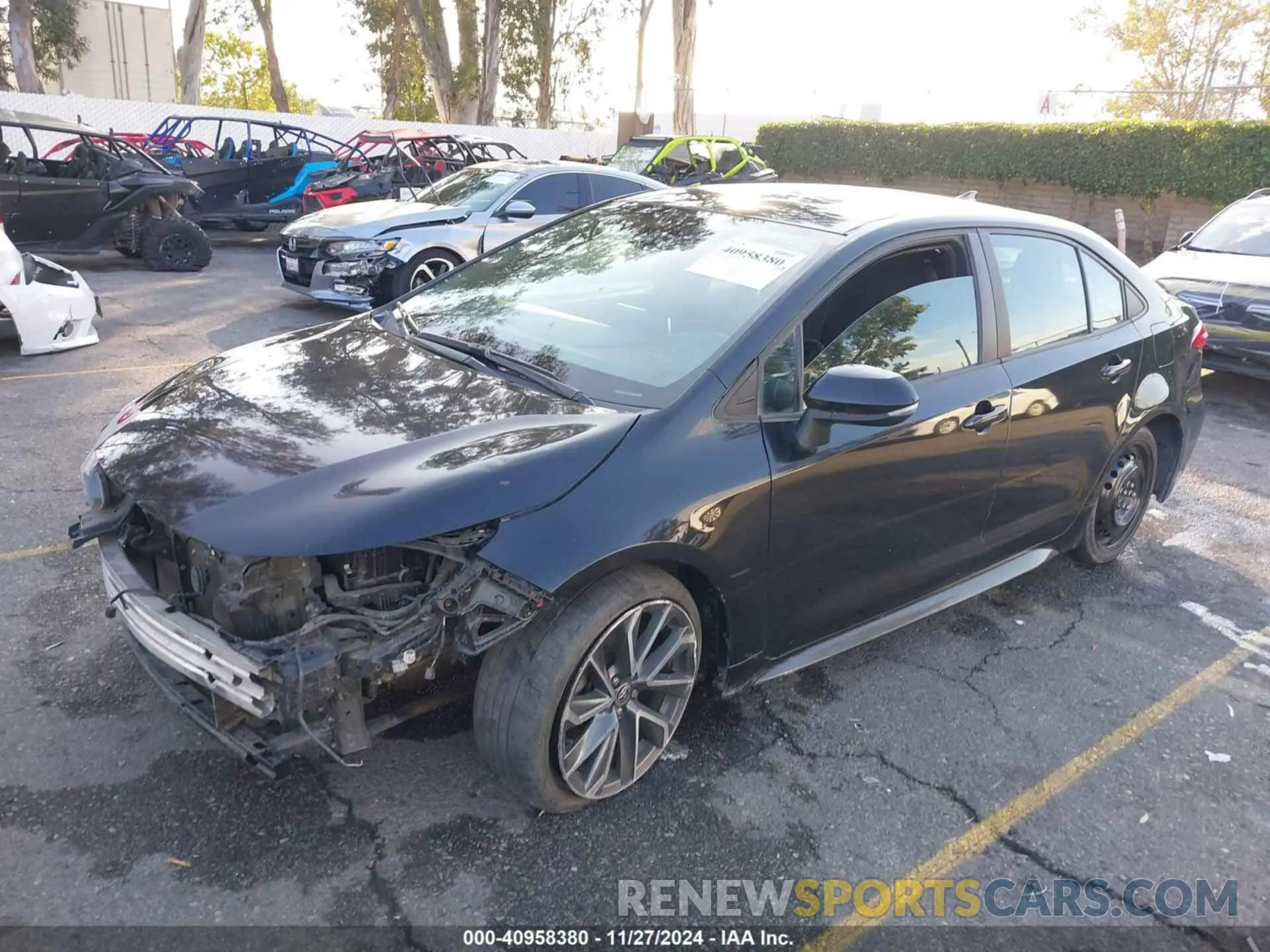 2 fotografías del automóvil dañado 5YFS4MCE7MP090058 TOYOTA COROLLA 2021