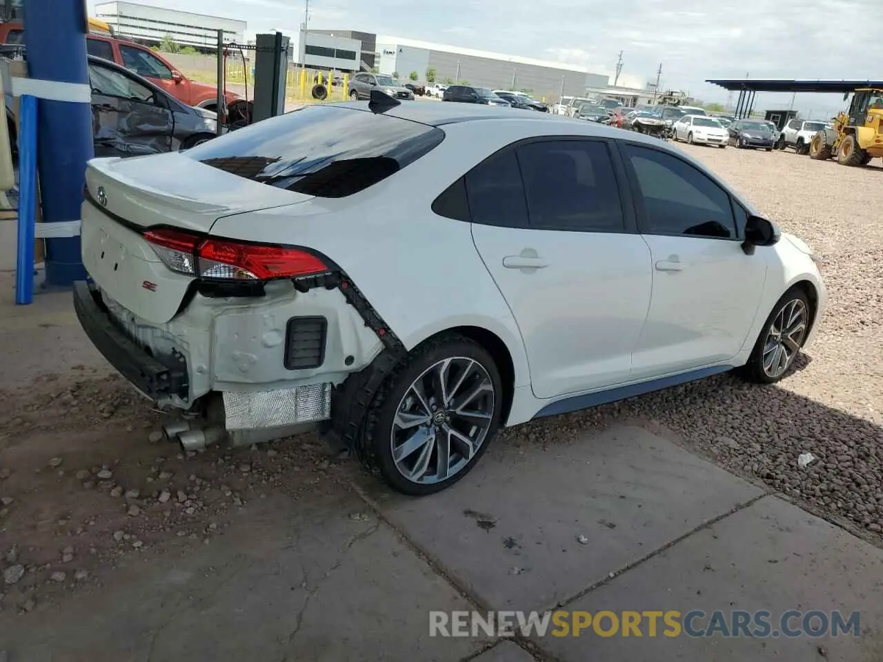 3 fotografías del automóvil dañado 5YFS4MCE7MP094398 TOYOTA COROLLA 2021