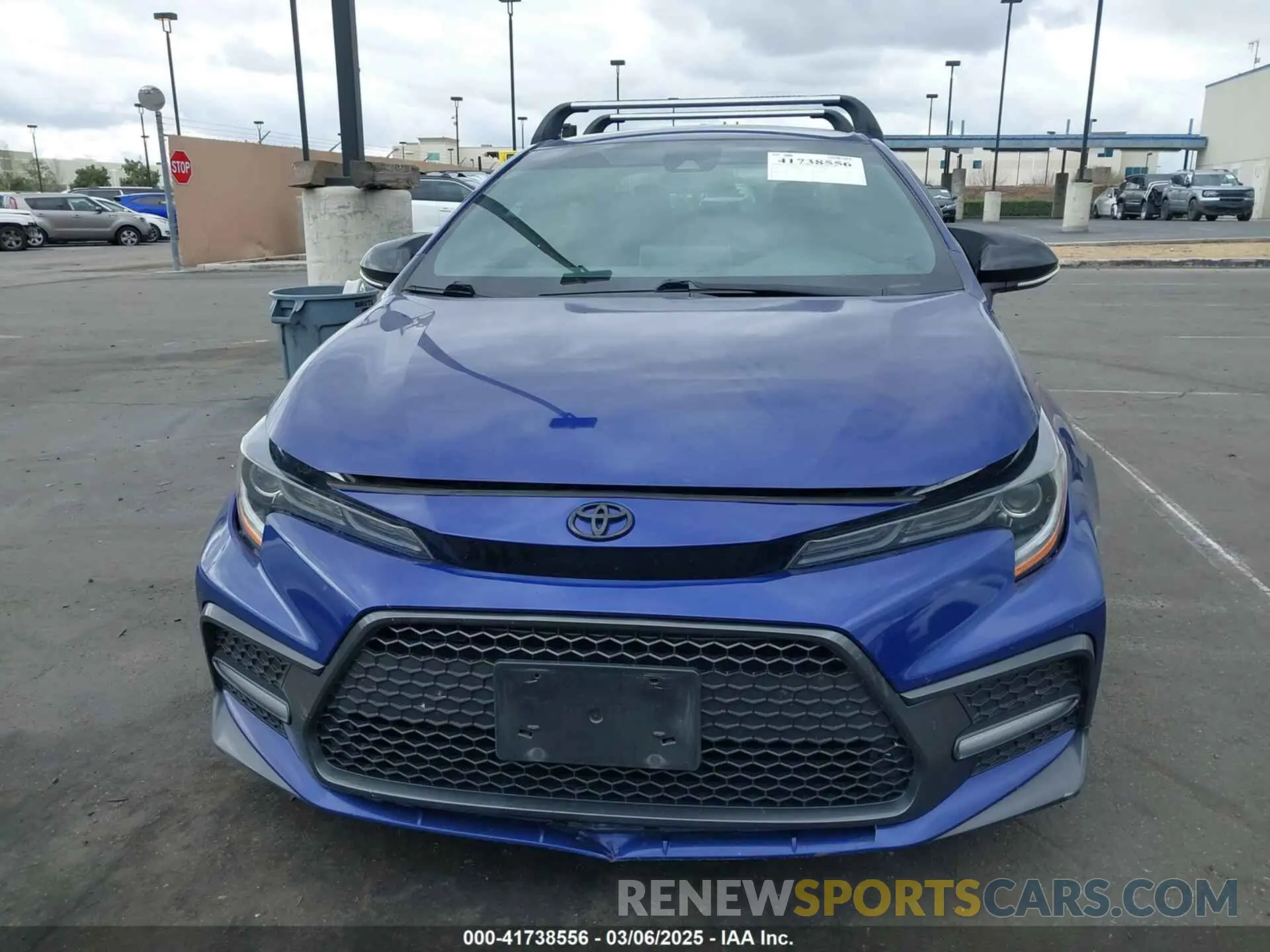 12 fotografías del automóvil dañado 5YFS4MCE8MP064410 TOYOTA COROLLA 2021