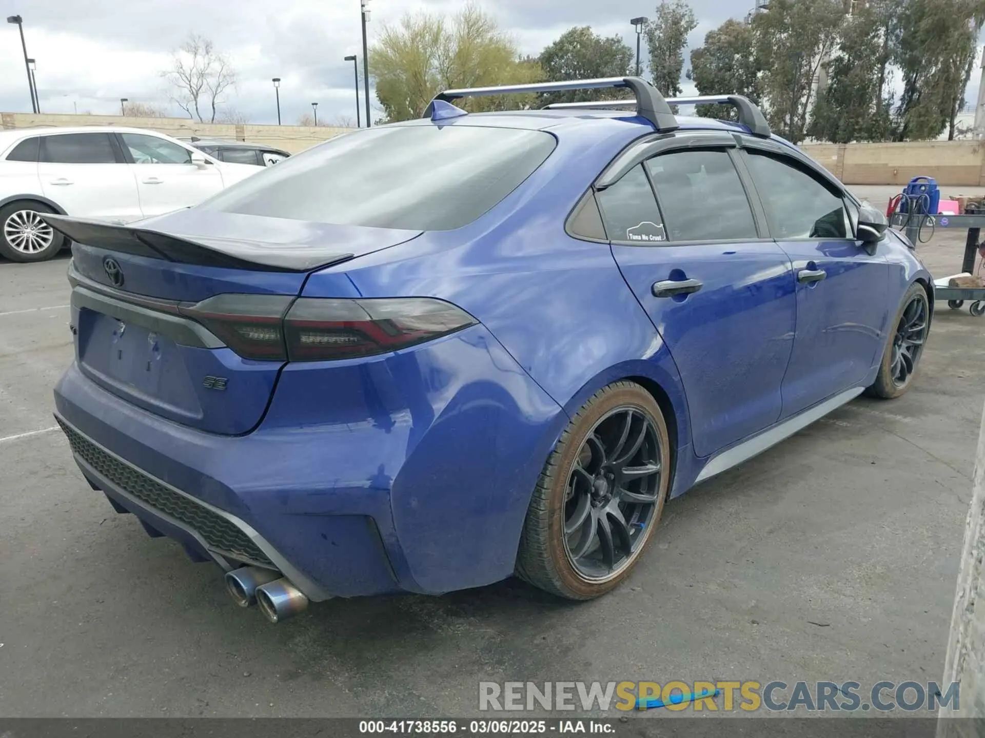4 fotografías del automóvil dañado 5YFS4MCE8MP064410 TOYOTA COROLLA 2021