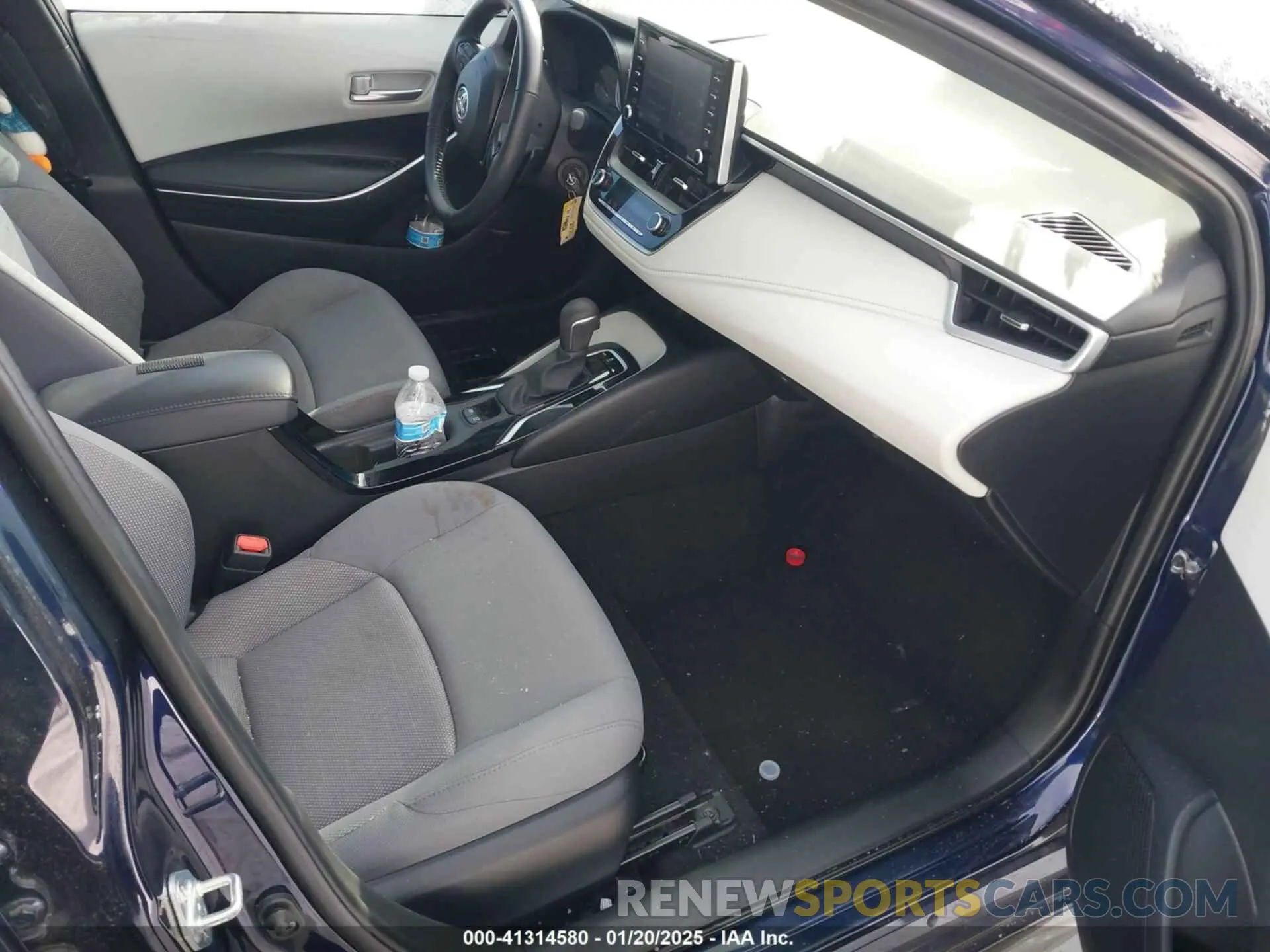 5 fotografías del automóvil dañado 5YFS4MCE8MP066965 TOYOTA COROLLA 2021