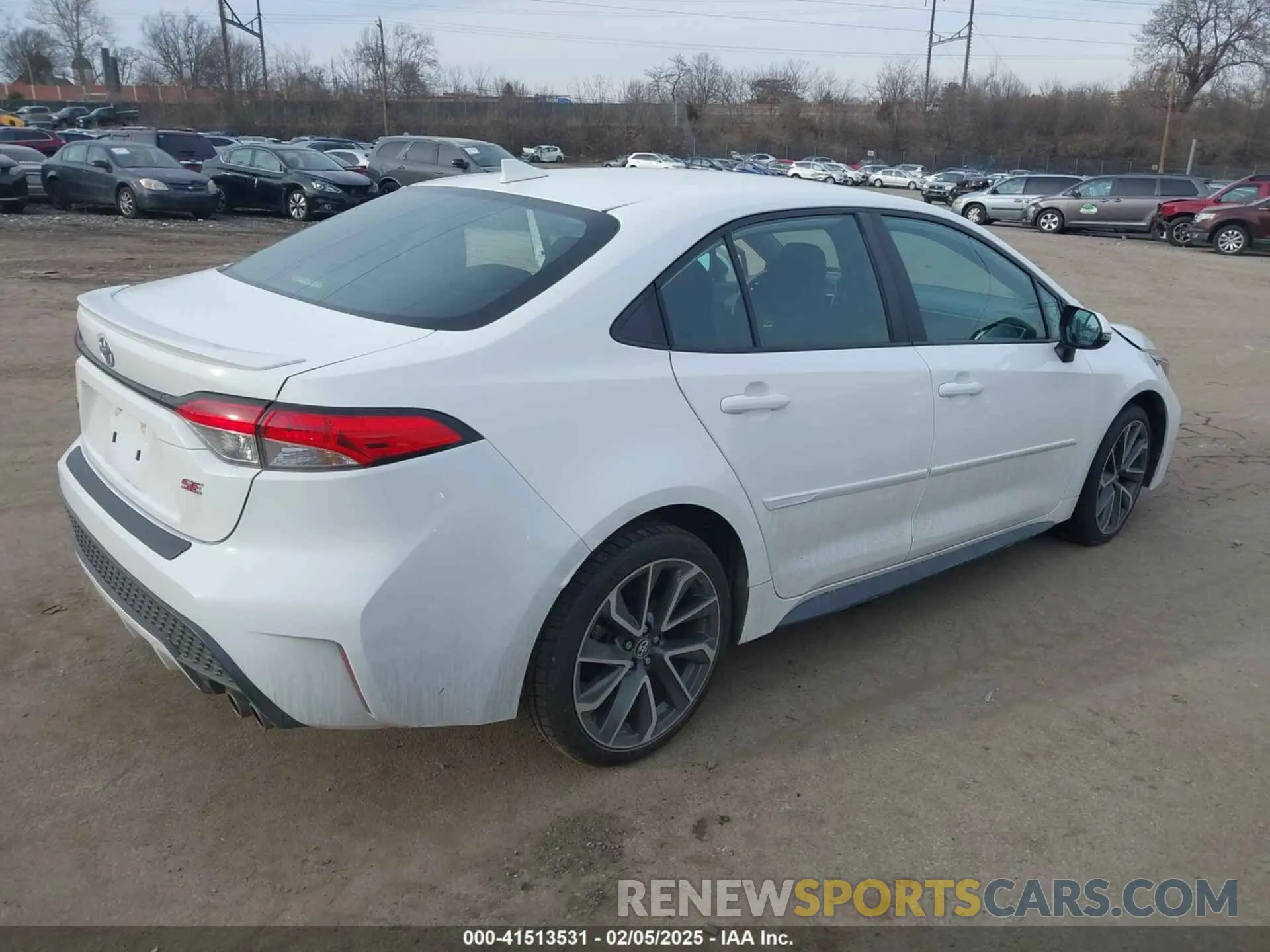 4 fotografías del automóvil dañado 5YFS4MCE8MP074385 TOYOTA COROLLA 2021