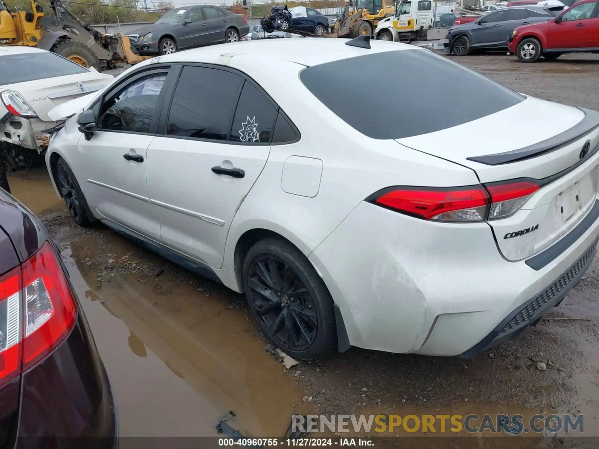 3 fotografías del automóvil dañado 5YFS4MCE8MP080347 TOYOTA COROLLA 2021