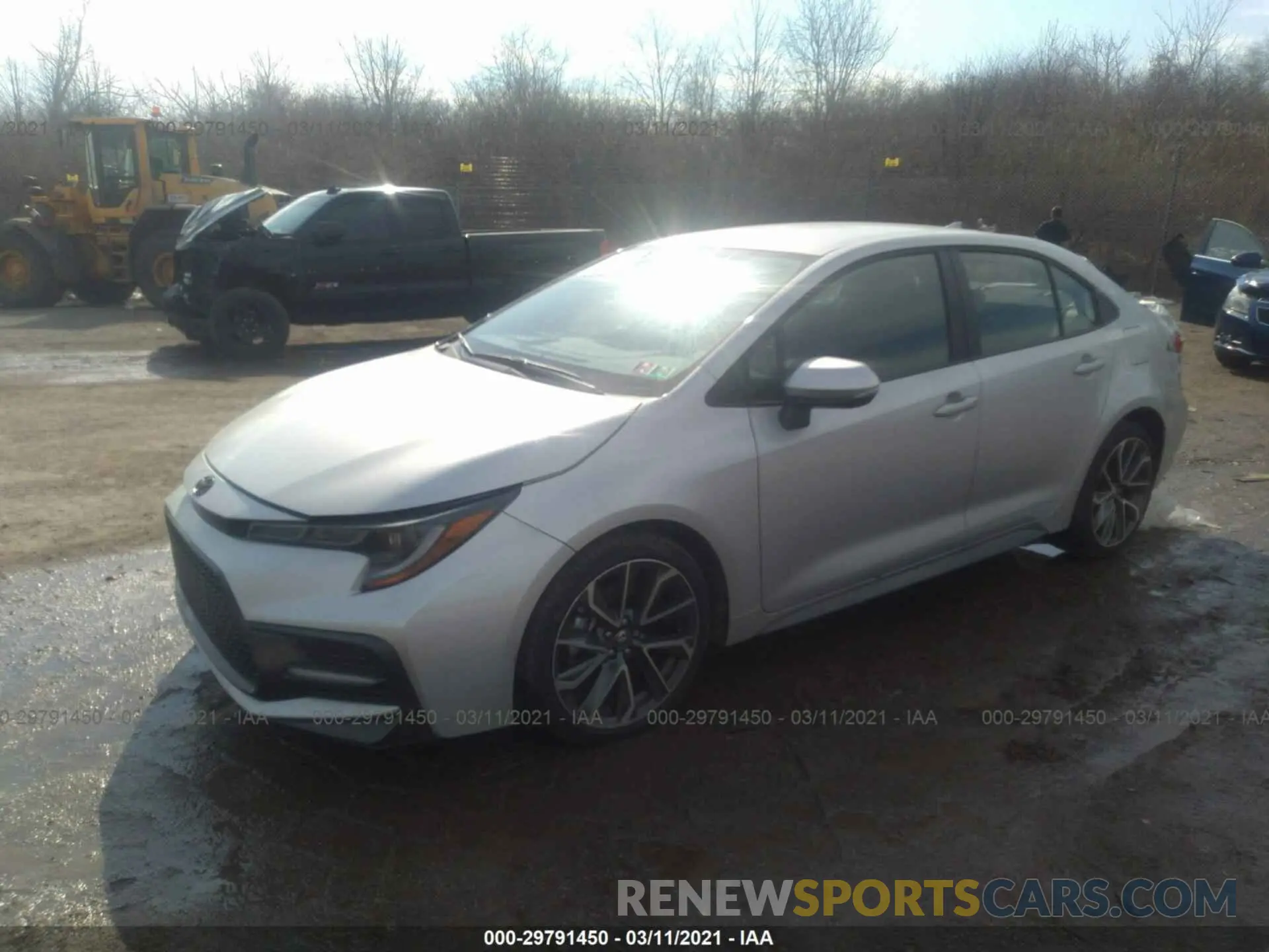 2 fotografías del automóvil dañado 5YFS4MCE9MP067736 TOYOTA COROLLA 2021
