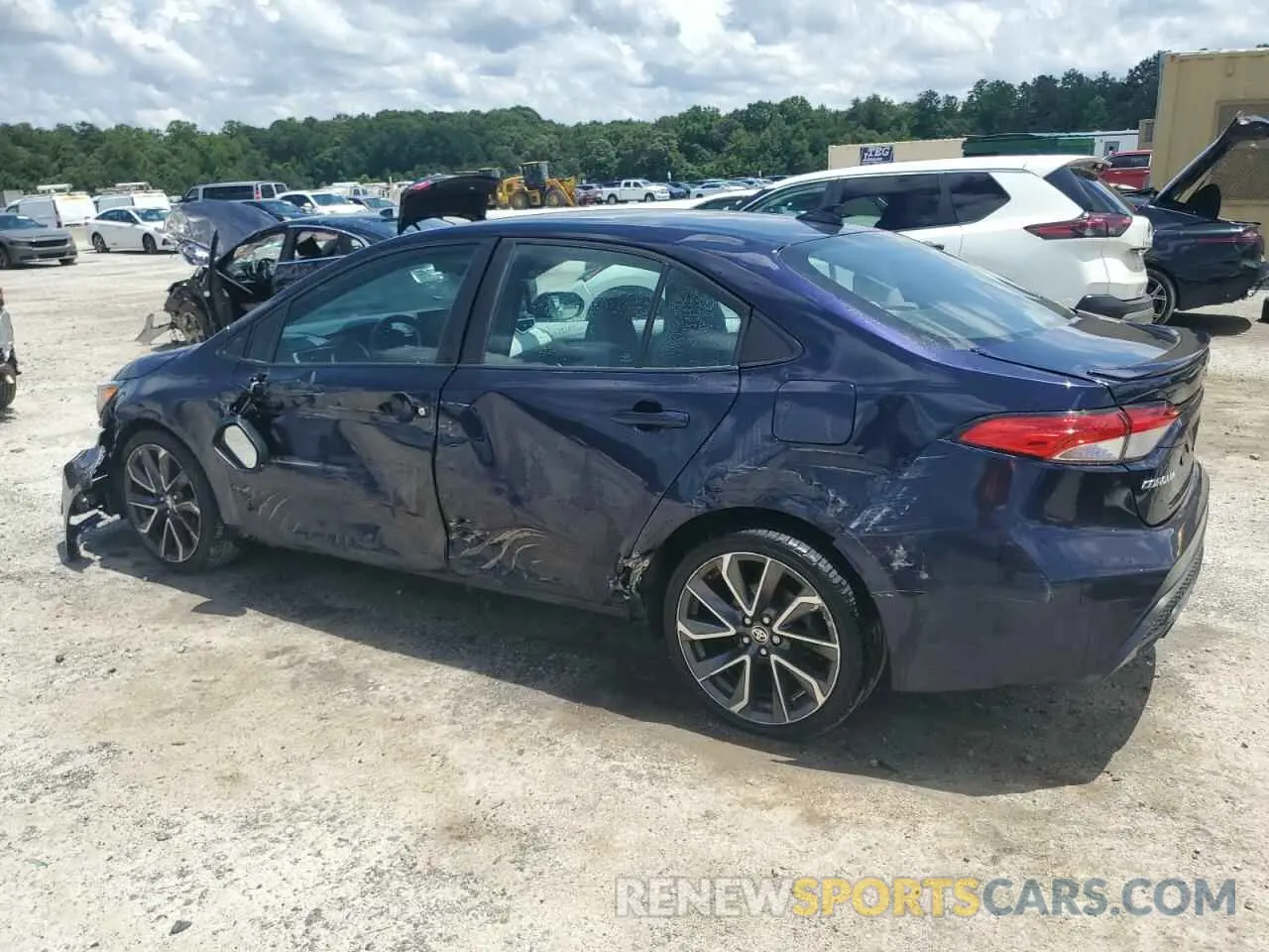 2 fotografías del automóvil dañado 5YFS4MCE9MP084603 TOYOTA COROLLA 2021