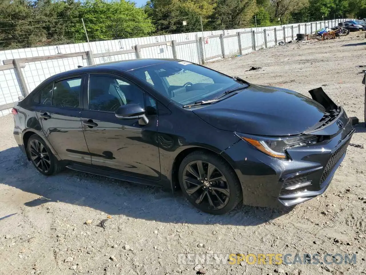 4 fotografías del automóvil dañado 5YFS4MCE9MP092636 TOYOTA COROLLA 2021