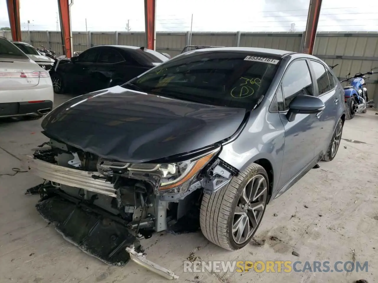 2 fotografías del automóvil dañado 5YFS4MCEXMP068216 TOYOTA COROLLA 2021