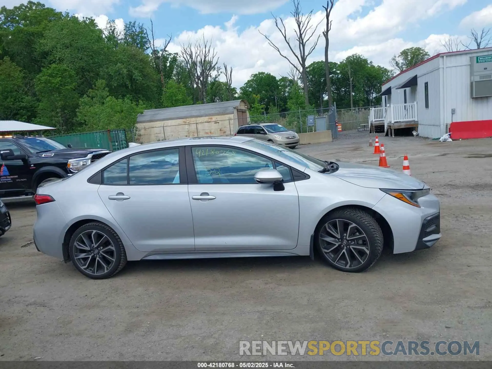 13 fotografías del automóvil dañado 5YFT4MCE5MP093545 TOYOTA COROLLA 2021
