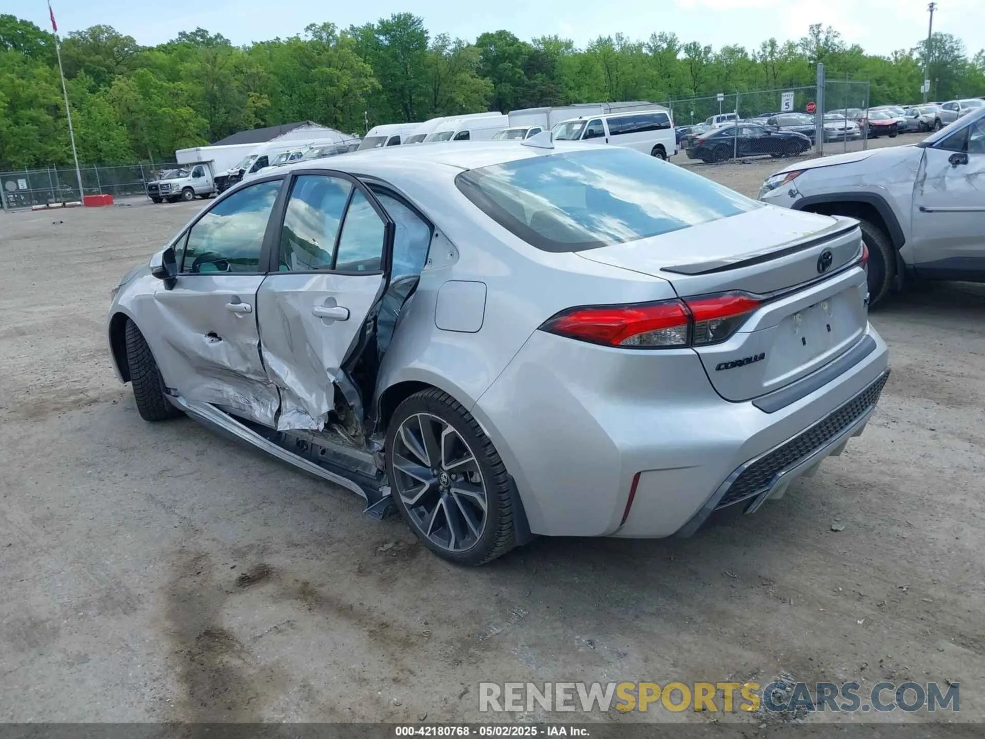 3 fotografías del automóvil dañado 5YFT4MCE5MP093545 TOYOTA COROLLA 2021
