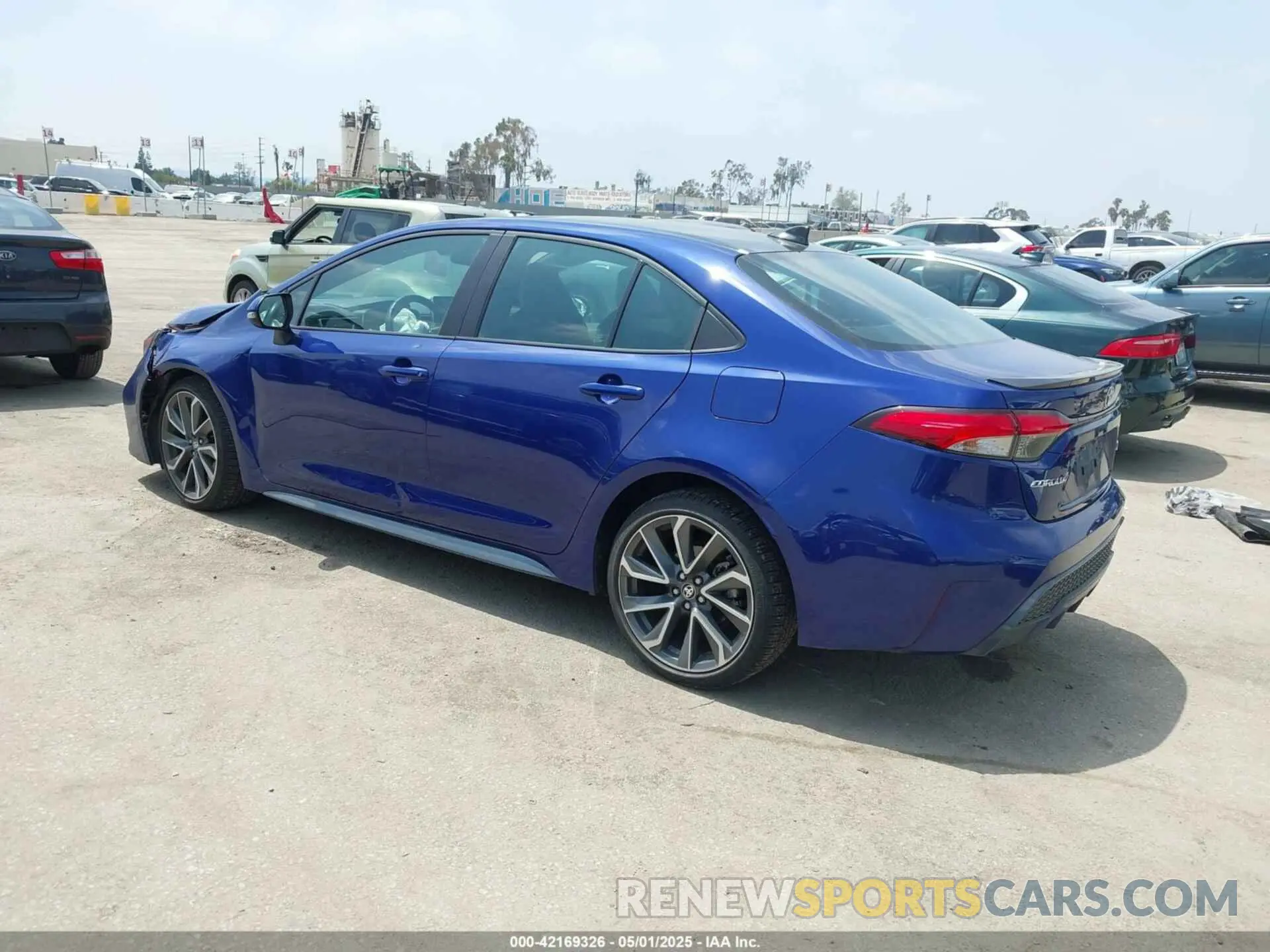 3 fotografías del automóvil dañado 5YFT4MCE5MP093867 TOYOTA COROLLA 2021